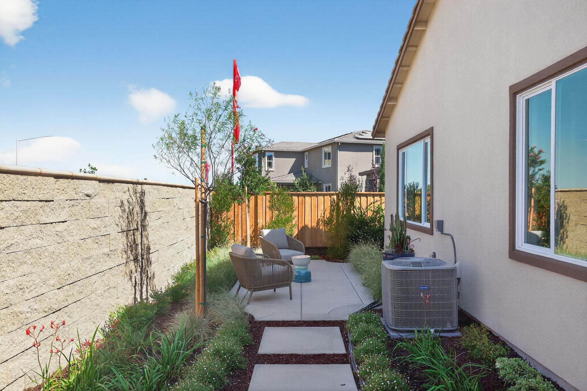 Residence 15 | Backyard