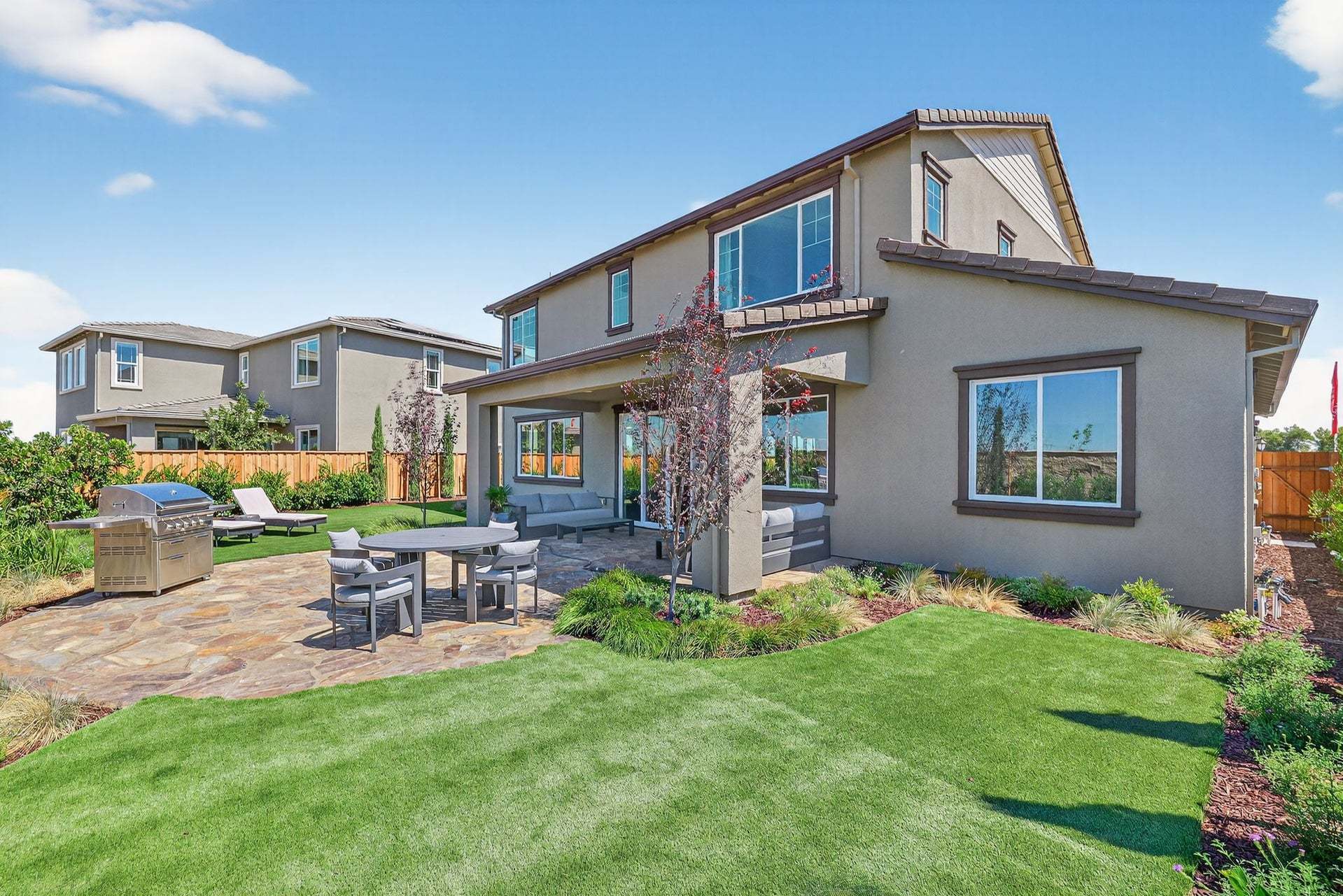 Residence 16 | Backyard