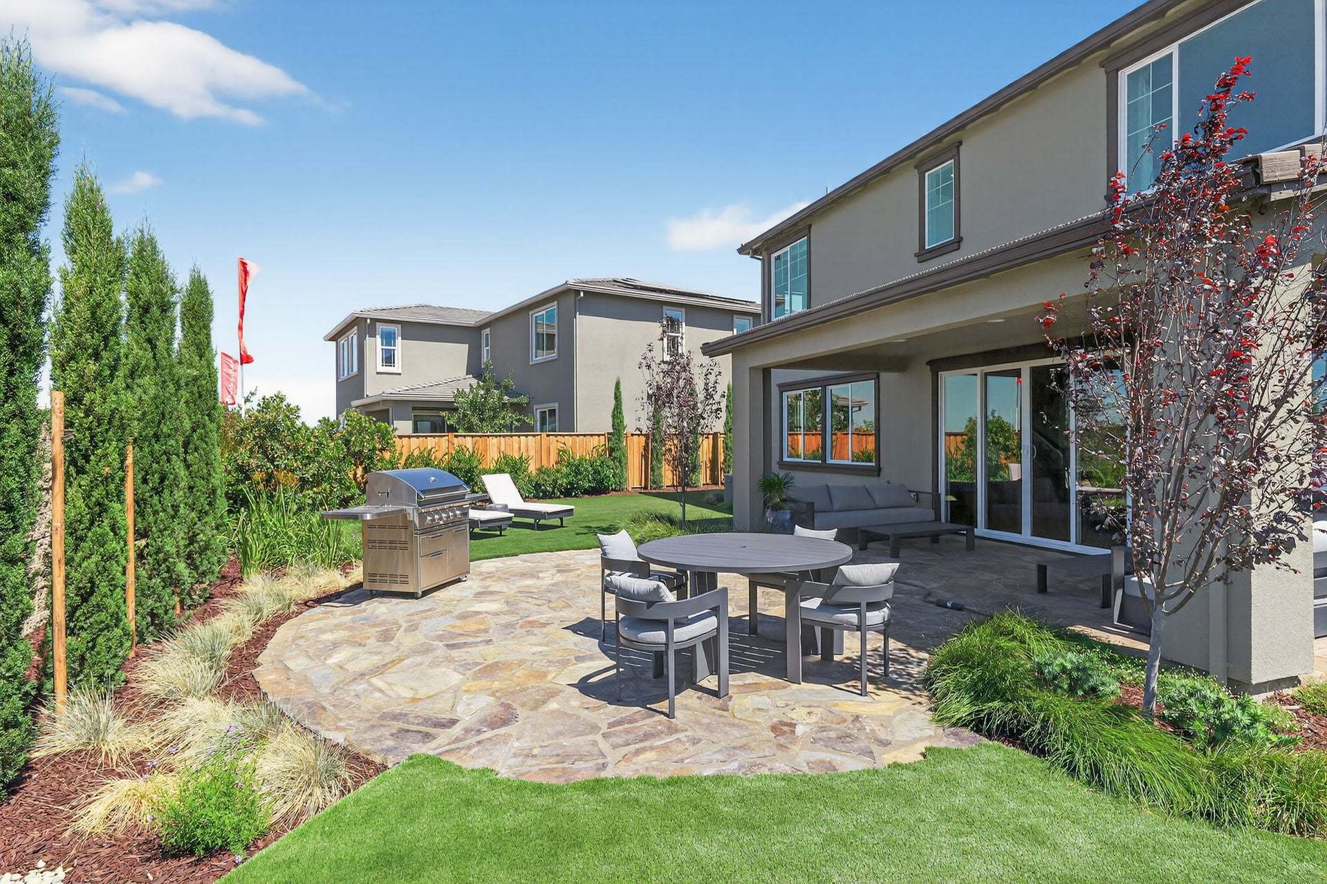 Residence 16 | Backyard