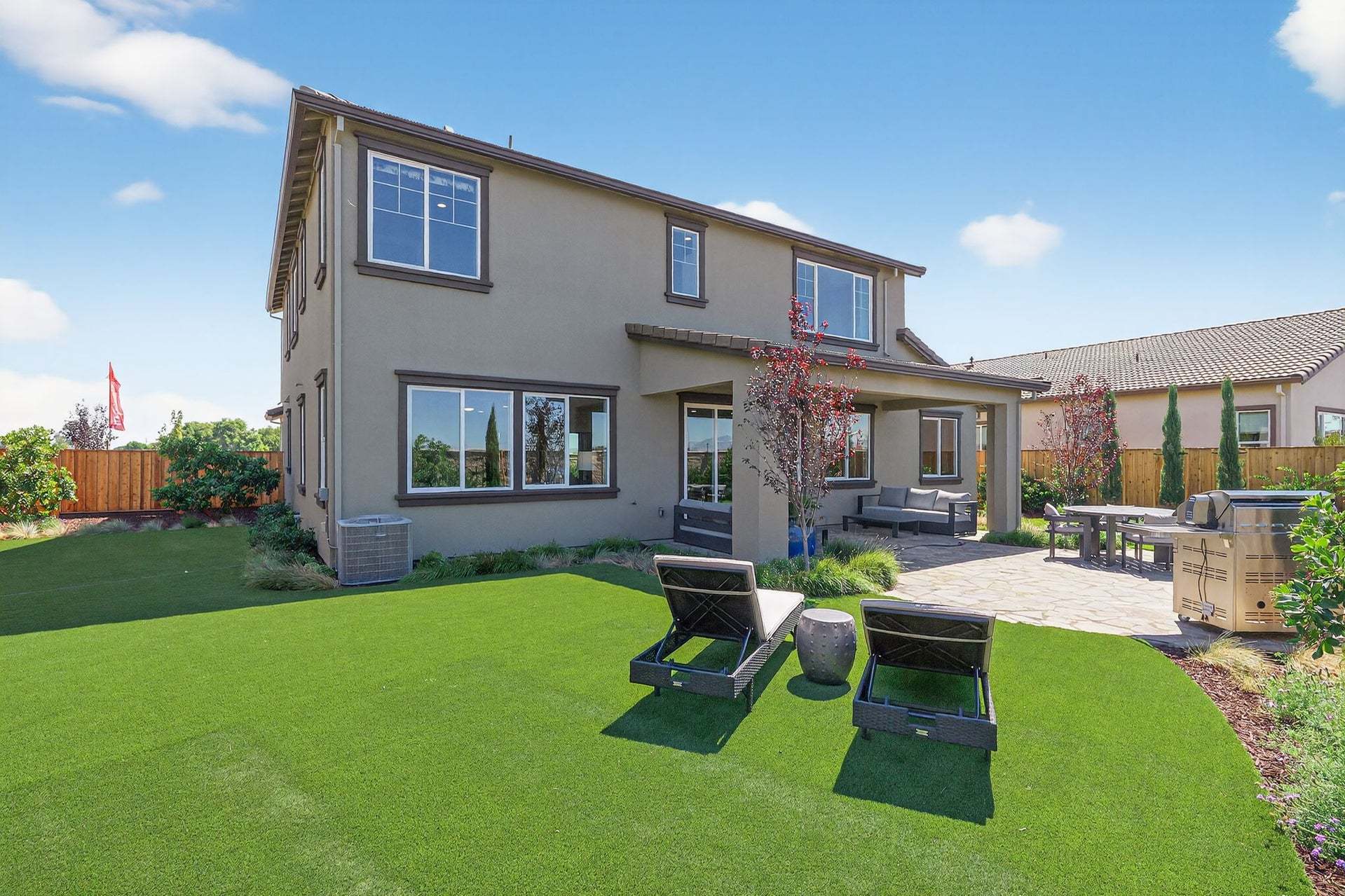 Residence 16 | Backyard