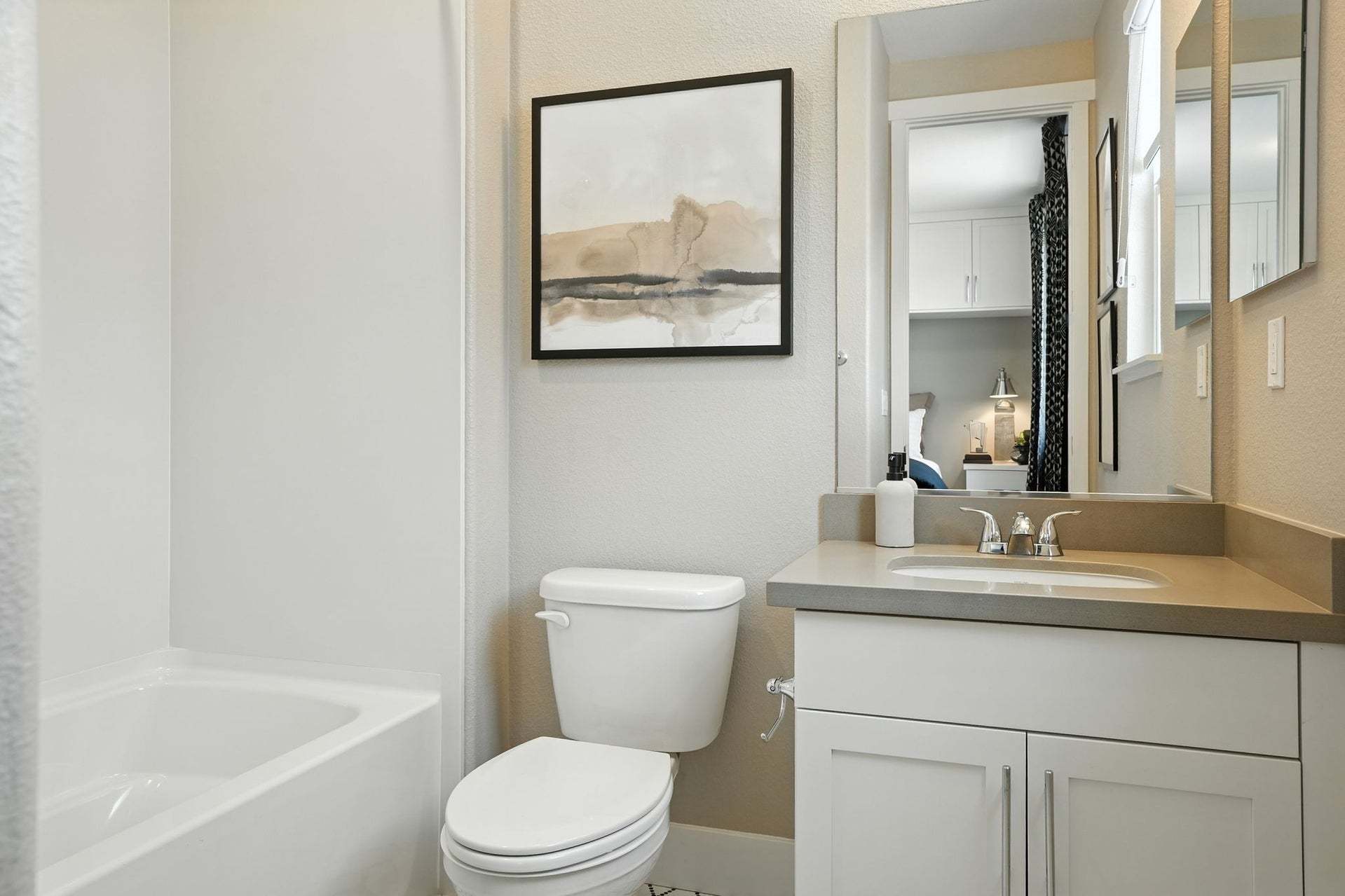 Residence 1 | Bath 2
