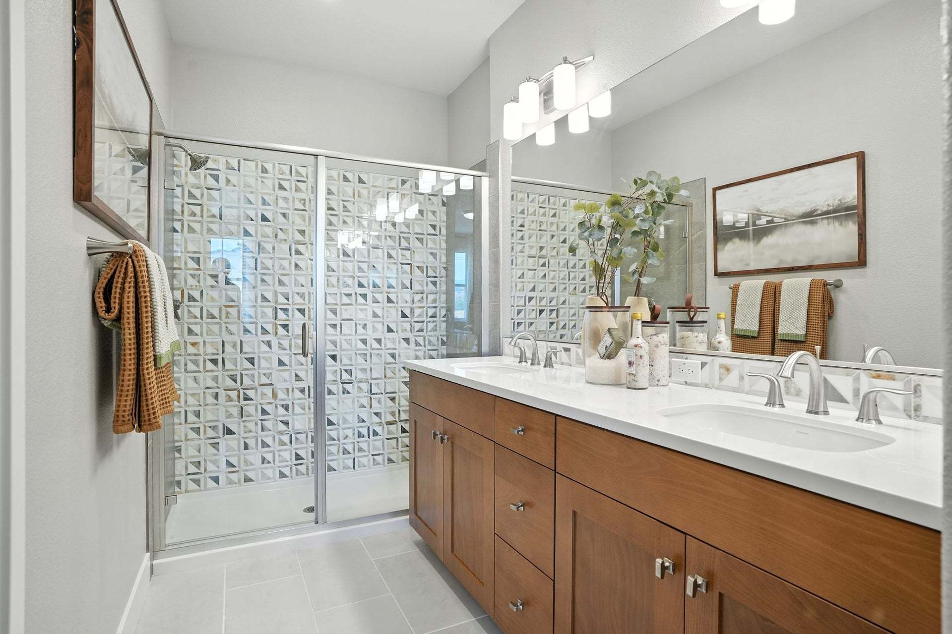 Residence 2 | Owner's Bath