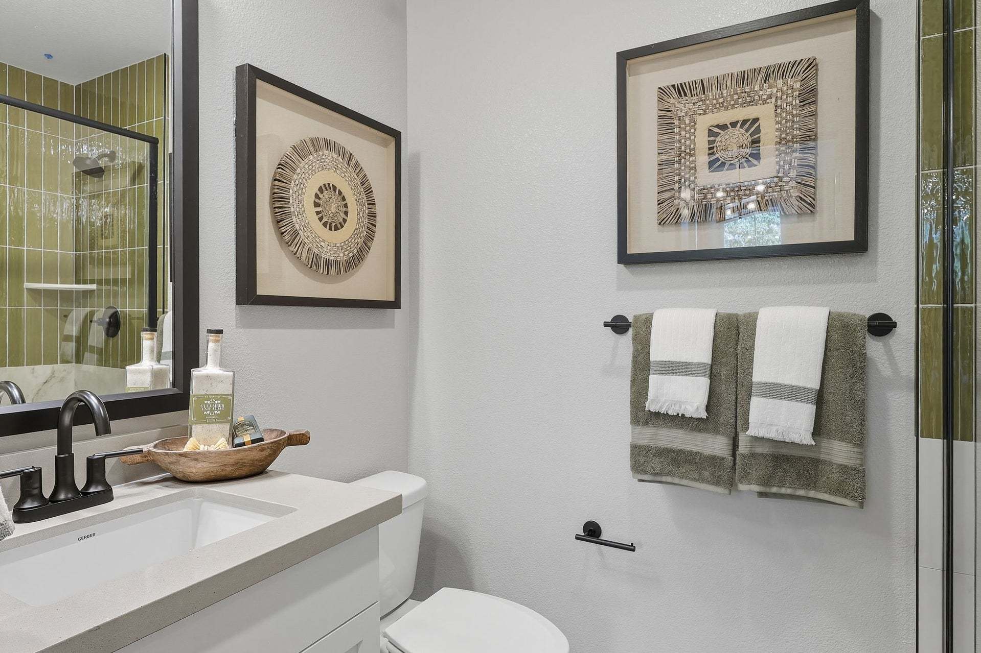 Residence 2 | Owner's Bath