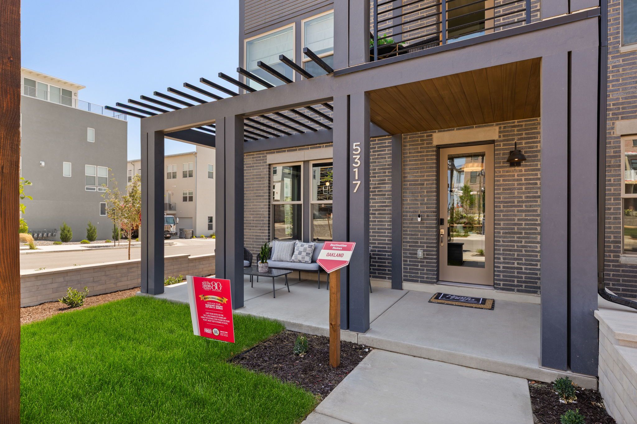 casa en Downtown Row Collection por Destination Homes