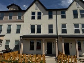 1870 W 1575 N 238 (Oakridge)