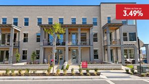 5339 W Centerfield Dr 122 (Oakland)