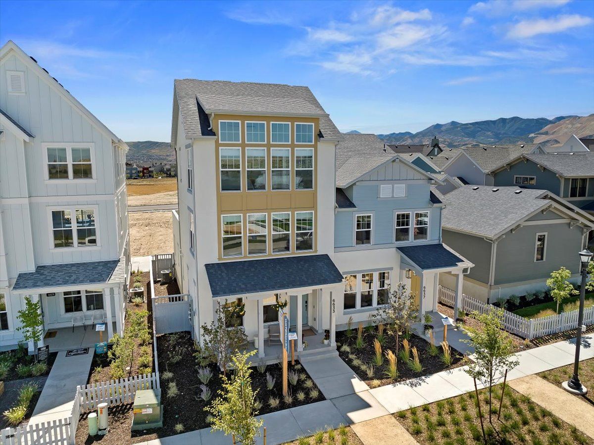 Daybreak - Lexington Towns - South Jordan, UT