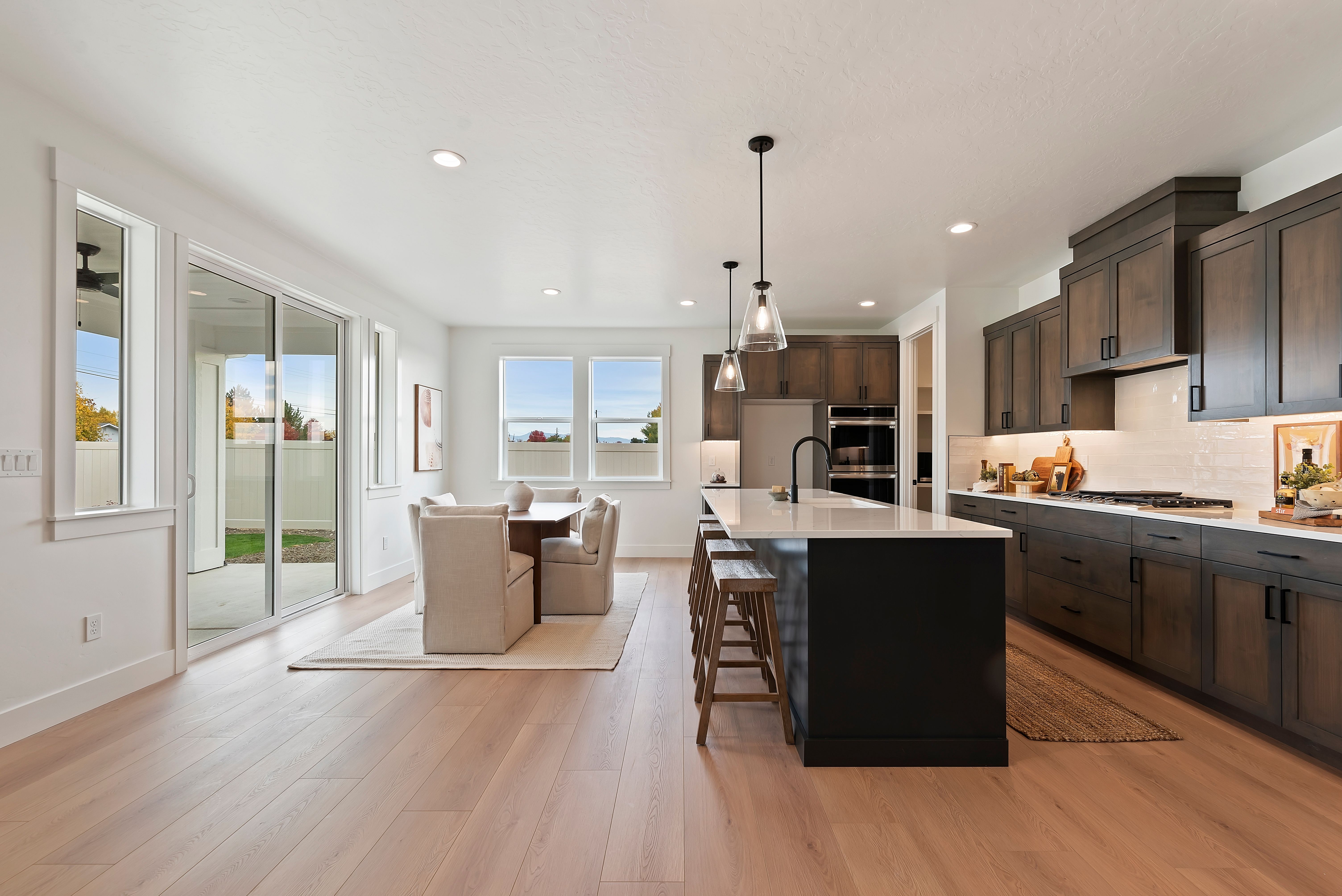 10516 Cloudburst Kitchen and Dining