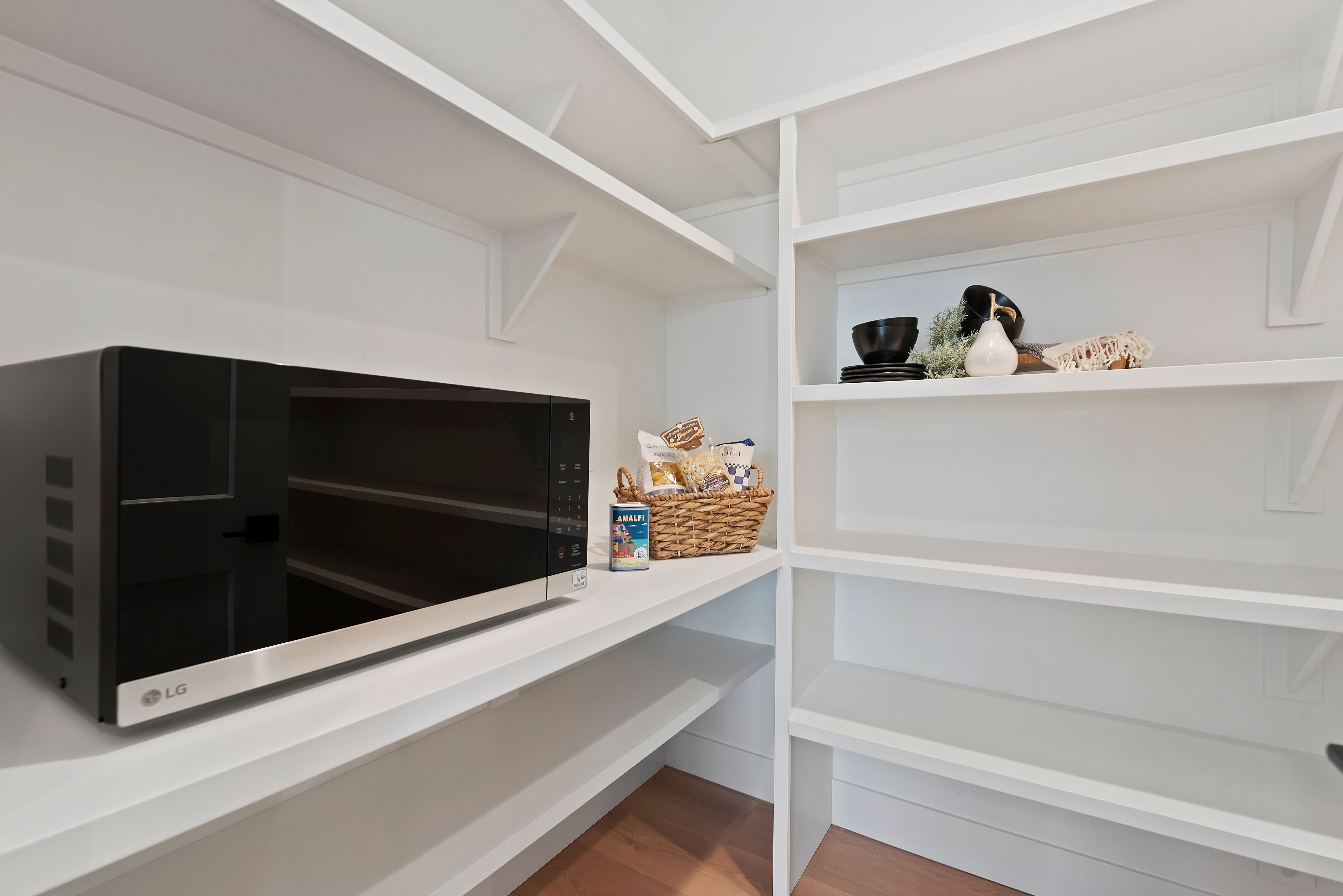 10516 Cloudburst Kitchen Pantry