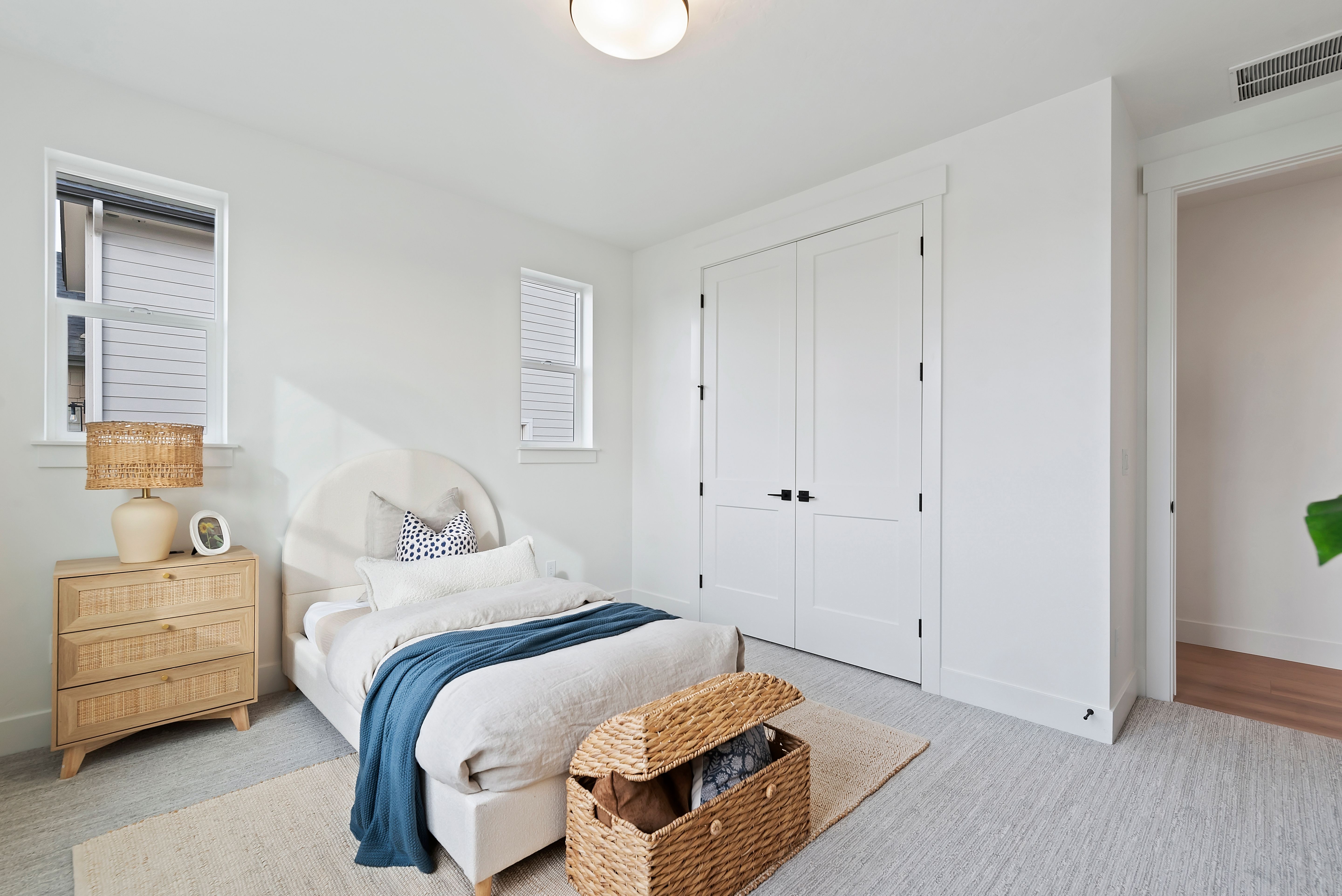 10516 Cloudburst Bed 3