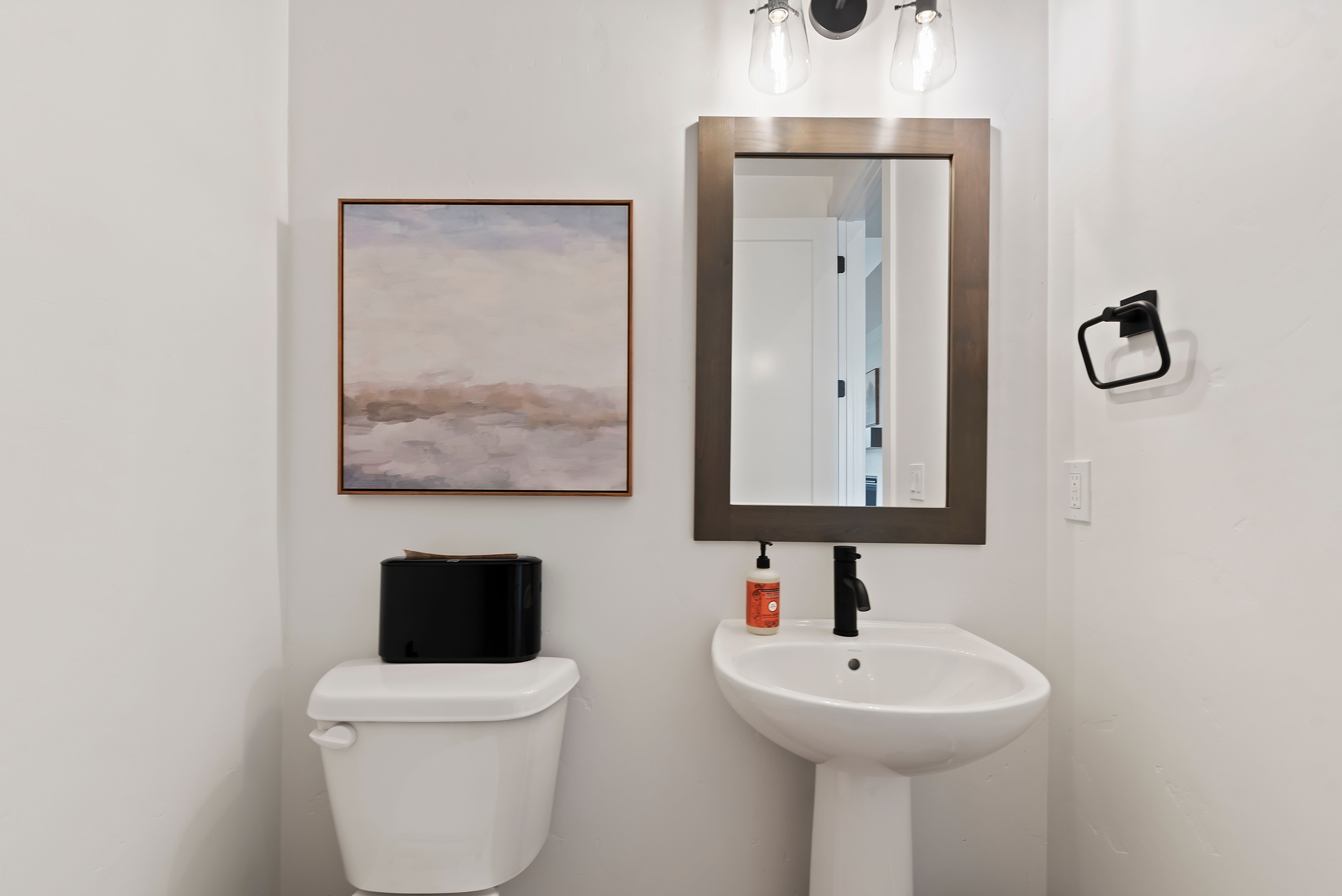 10516 Cloudburst Bathroom 3