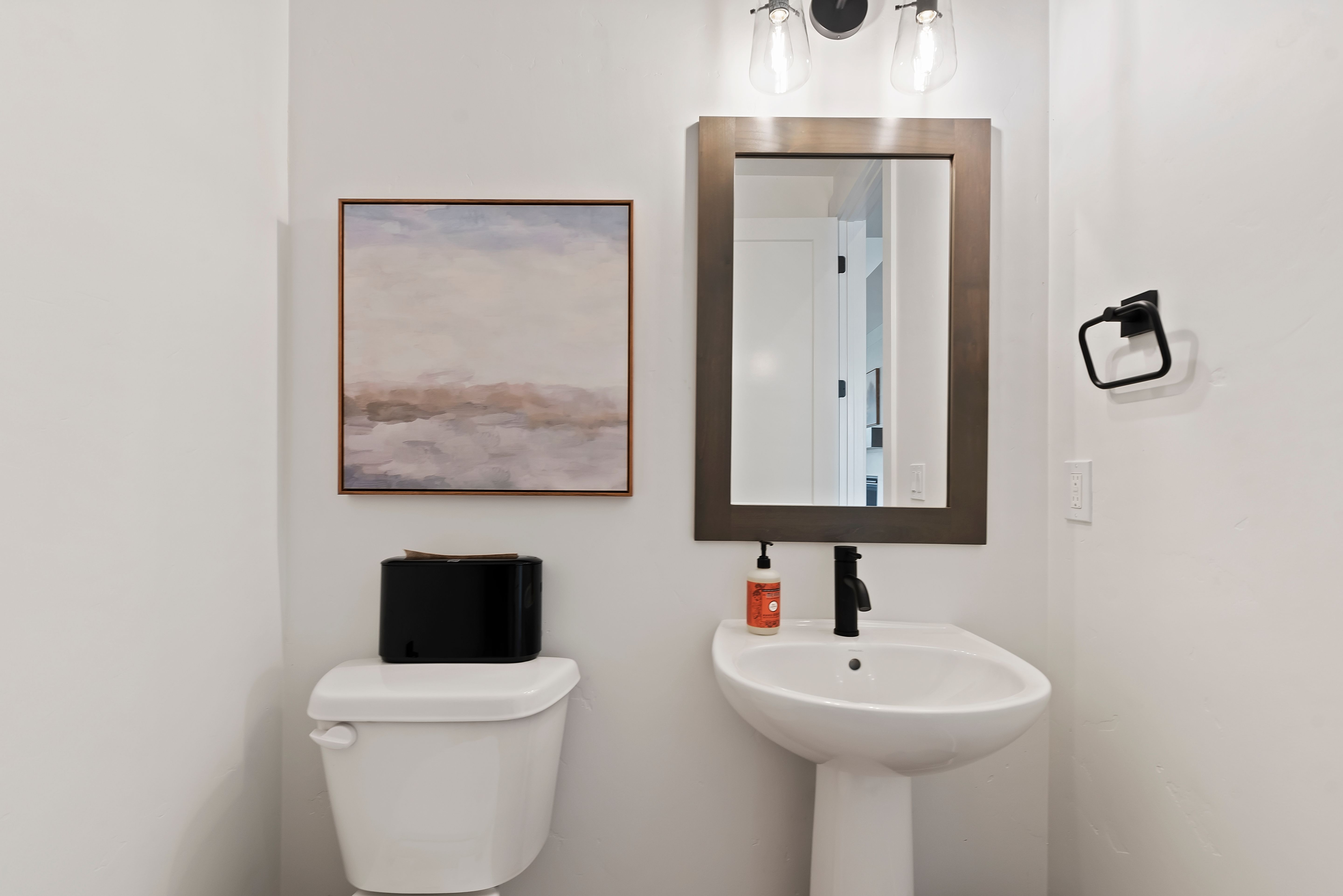 10516 Cloudburst Bathroom 3