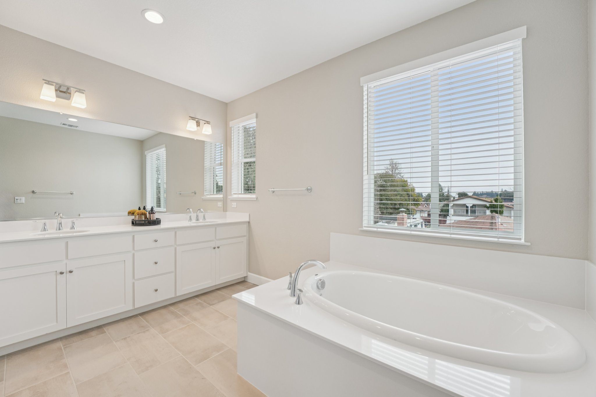 55-web-or-mls-Sunningdale Ln-S3112-055