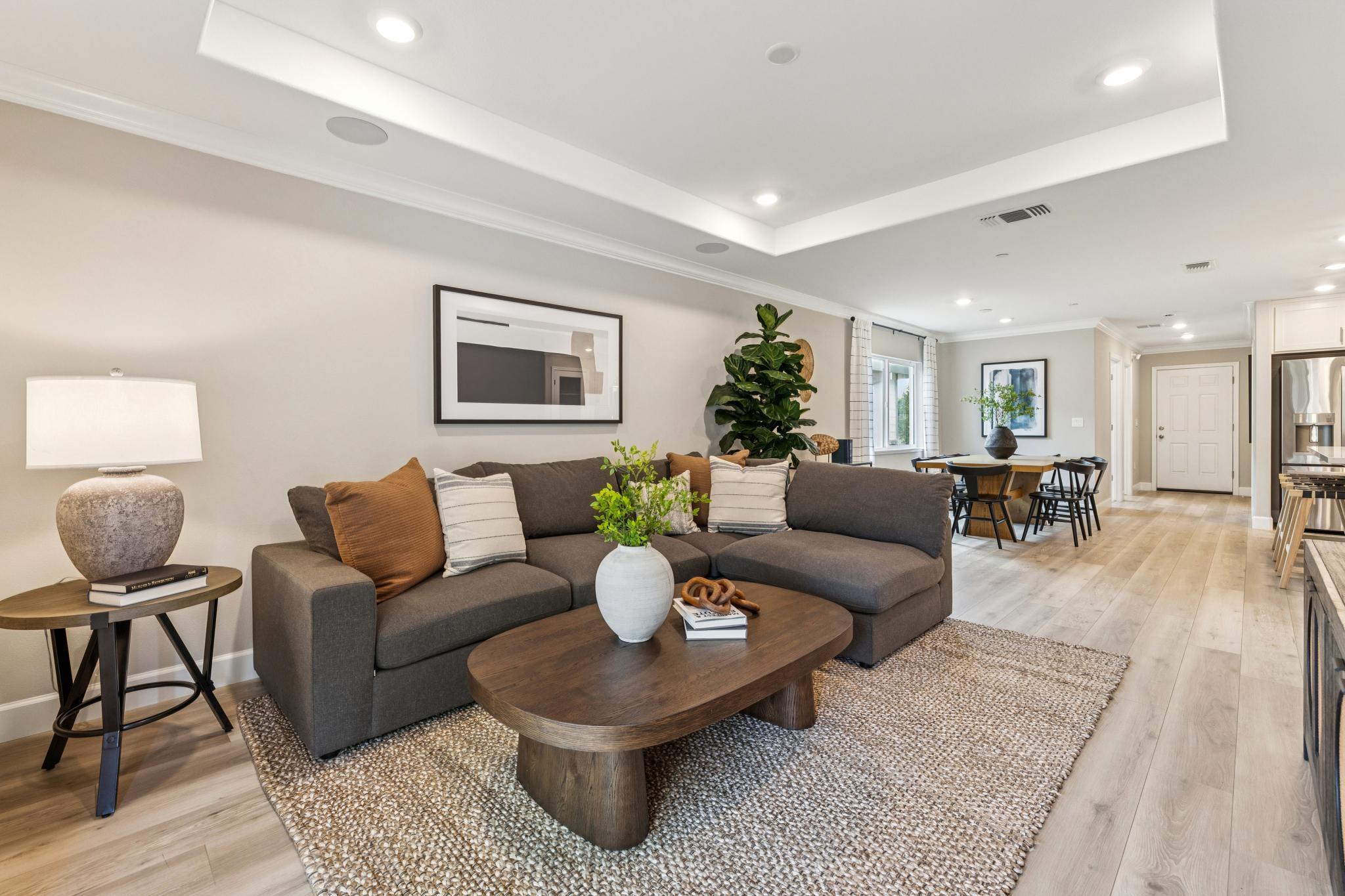 2684 Wesley Way Living