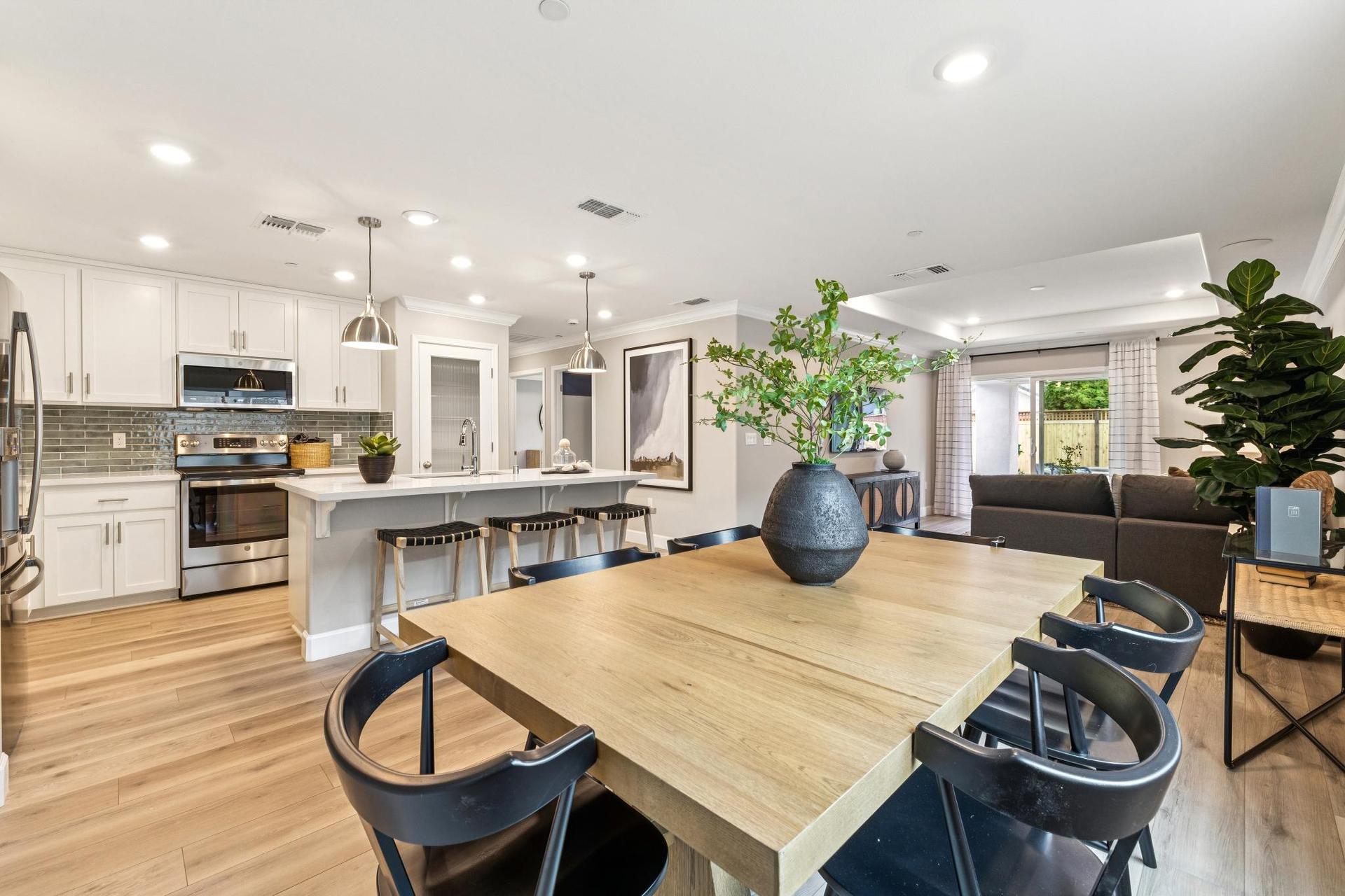 2684 Wesley Way Dining and kitchen