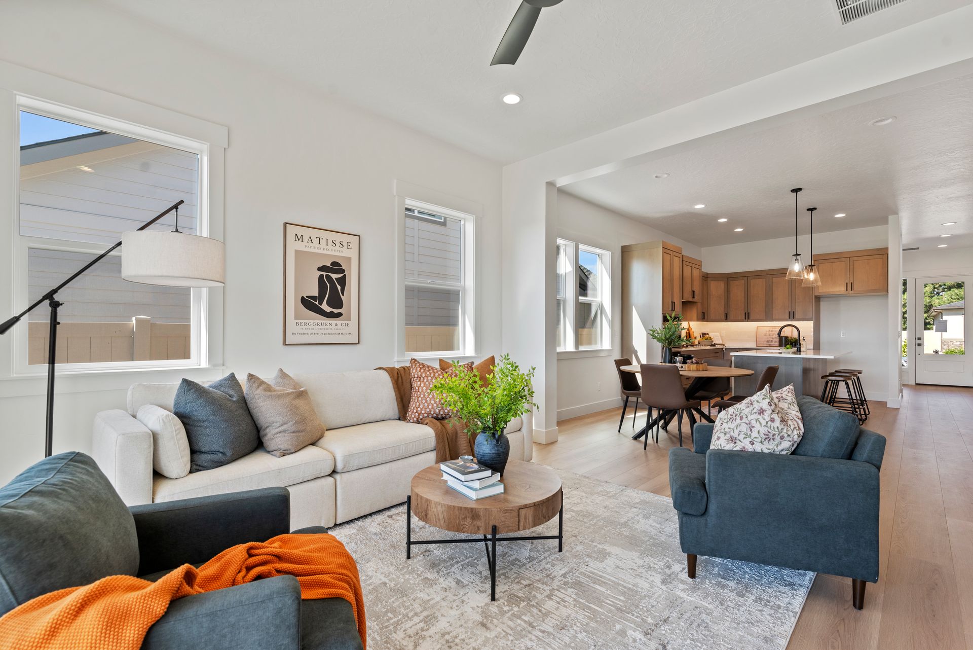 06-Living Room
