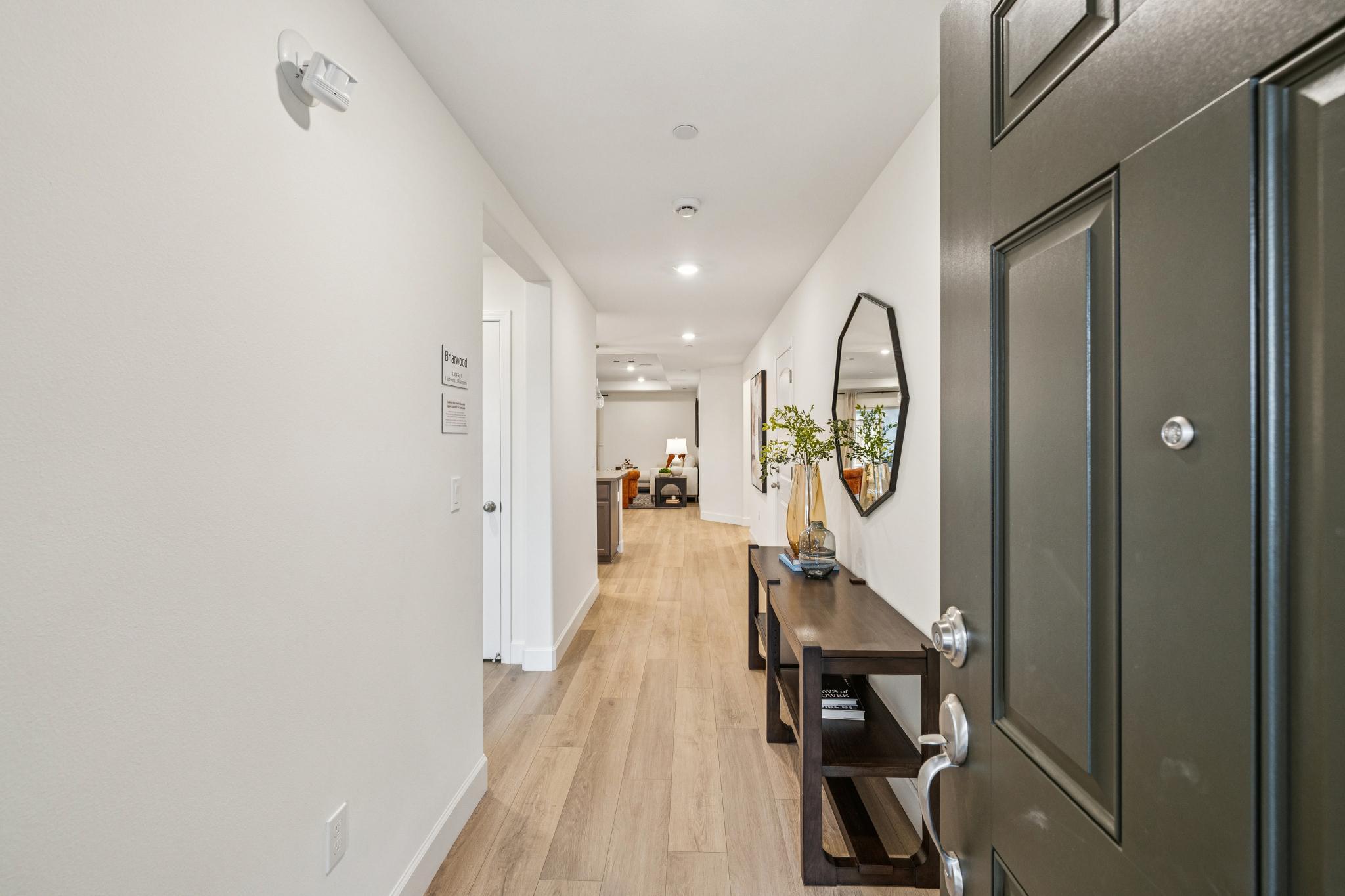 2676 Wesley Way Entry