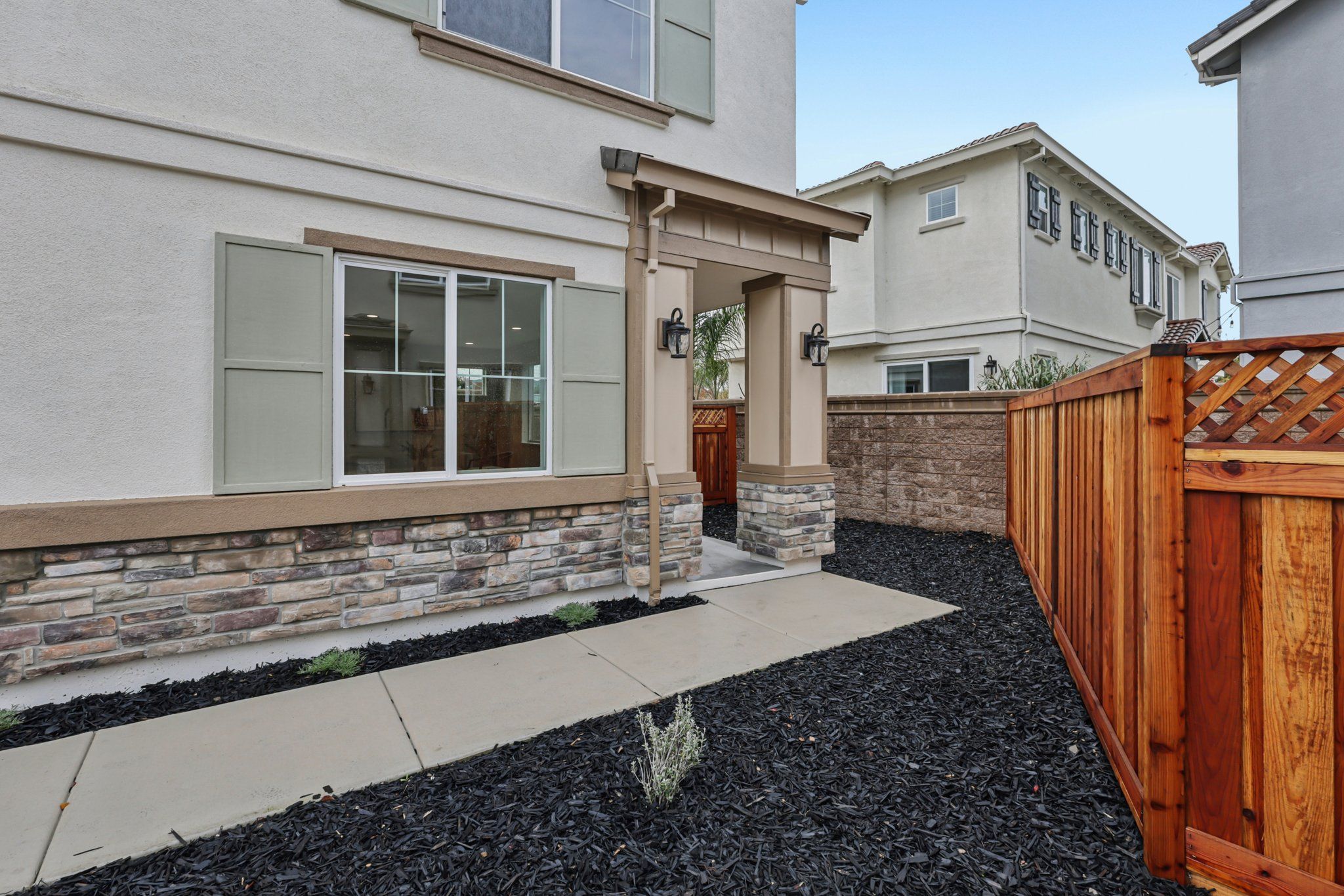 3-web-or-mls-Mindy Way-S2312-003