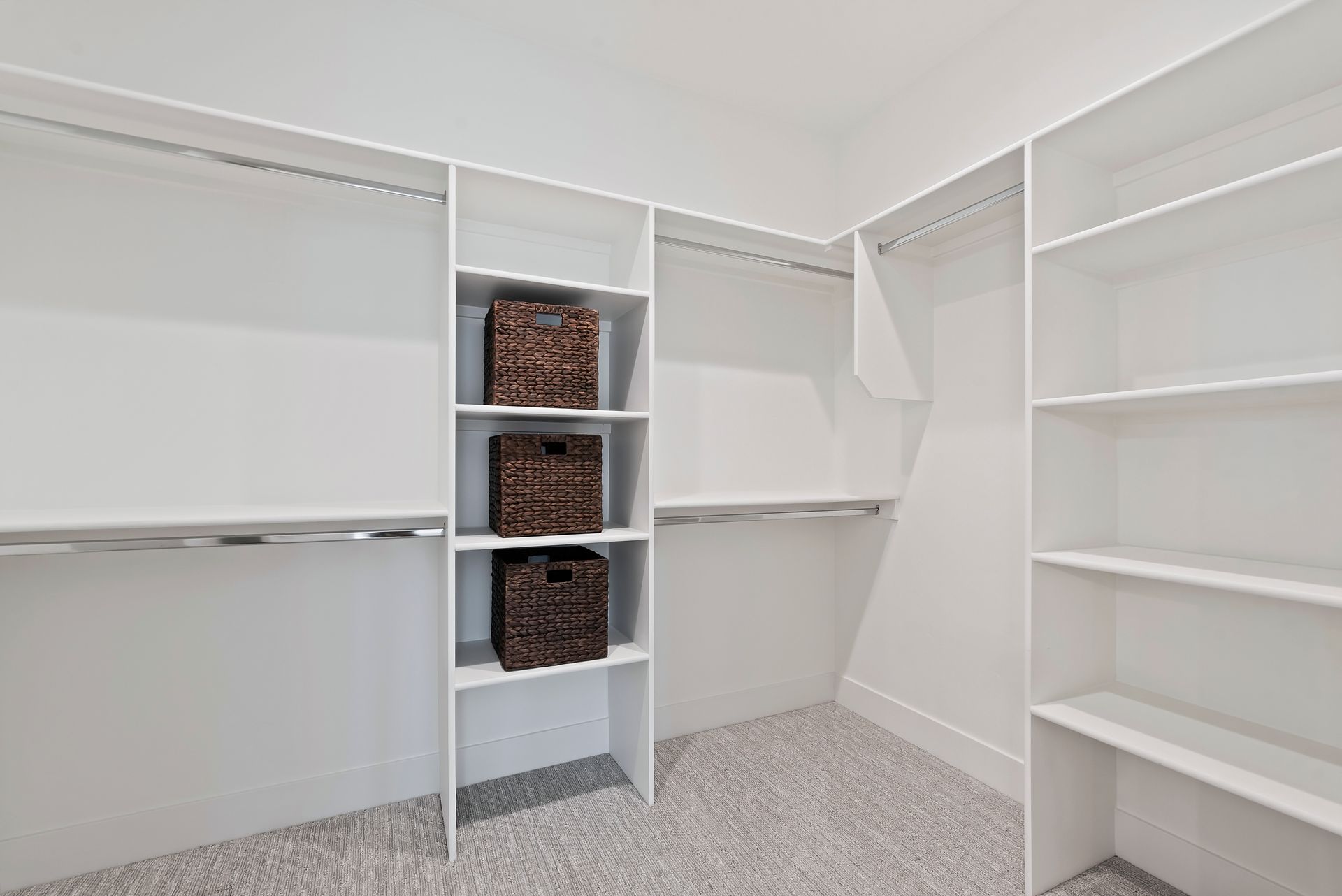 10516 Cloudburst Primary Closet