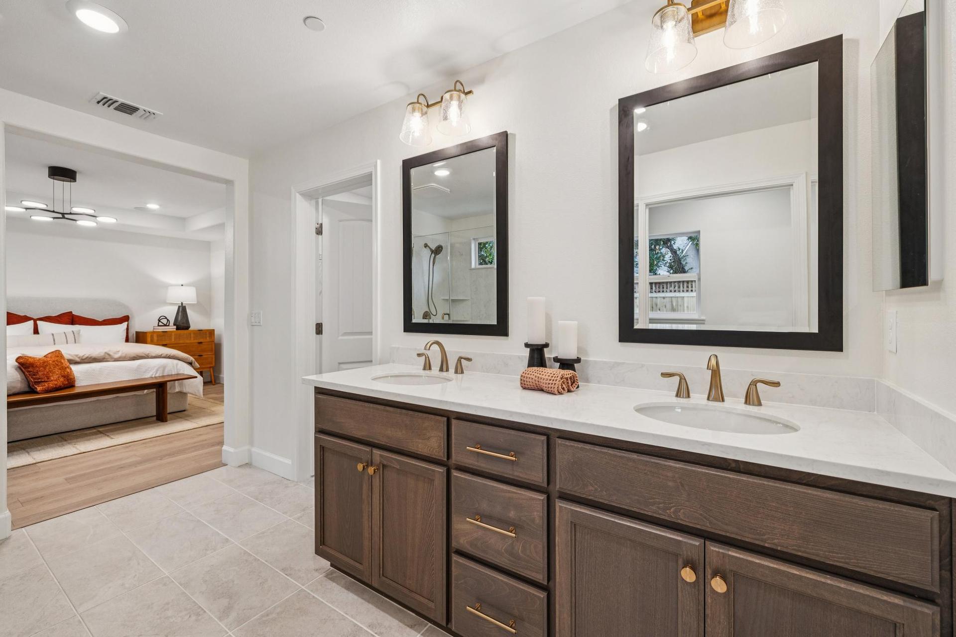 2676 Wesley Way Primary Bath
