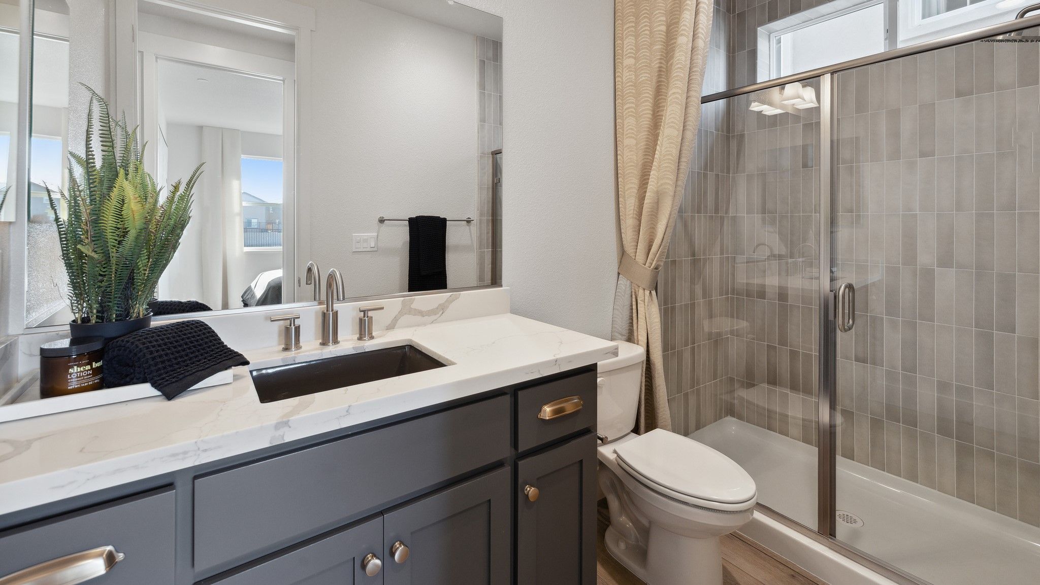1512 Millennium Way Bath 1