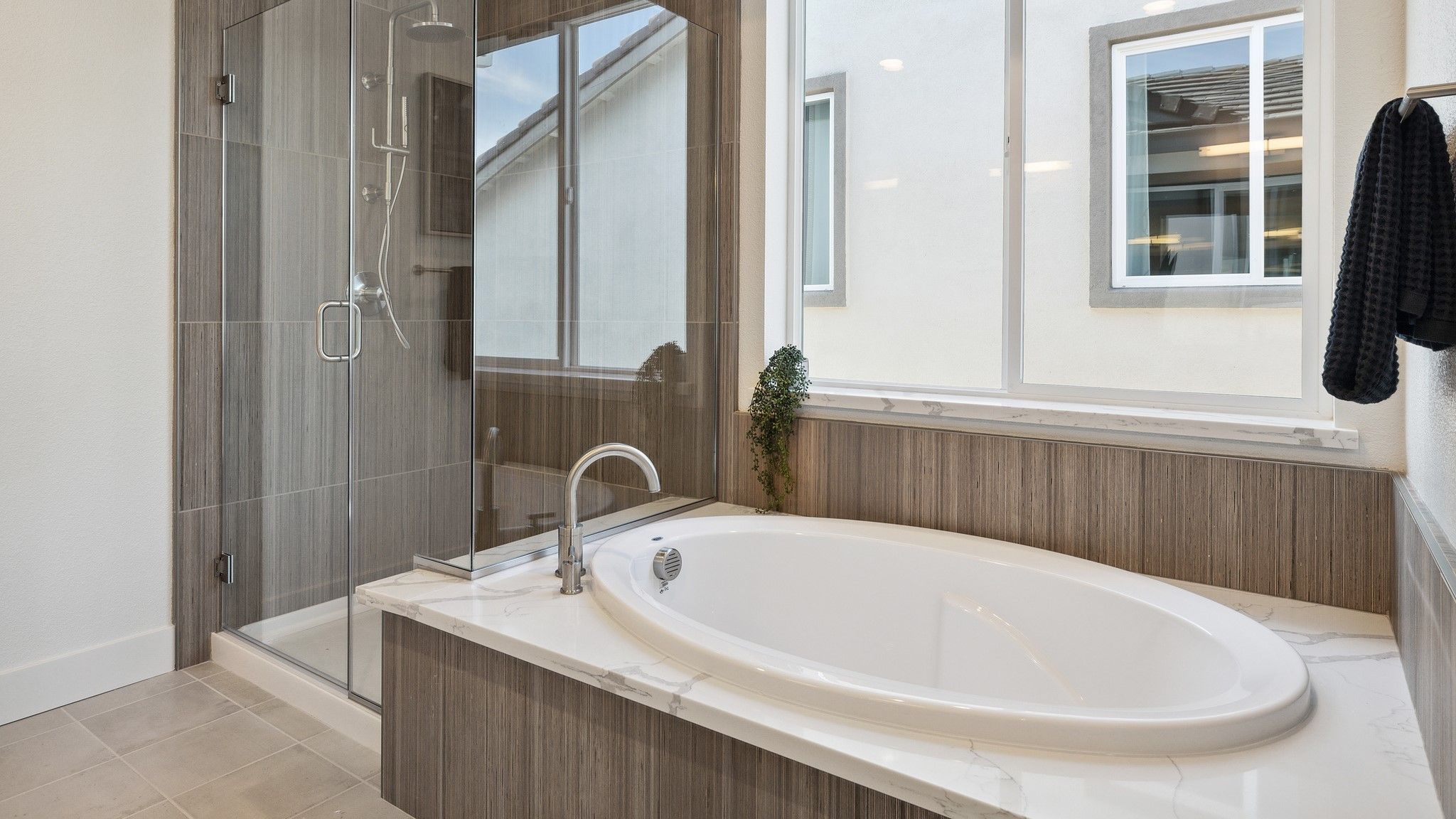 1512 Millennium Way Primary Bath 2