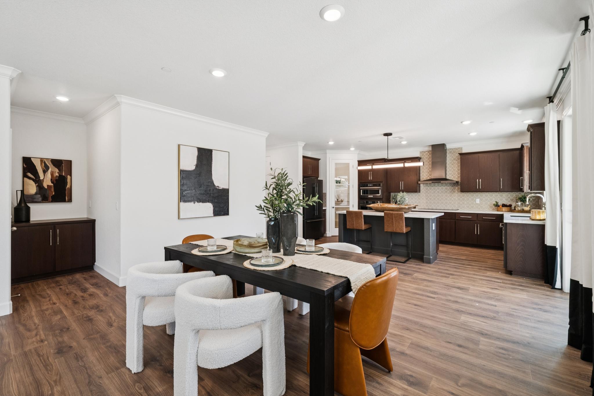 112-697-west-cliff-street.89433.phr.022.web