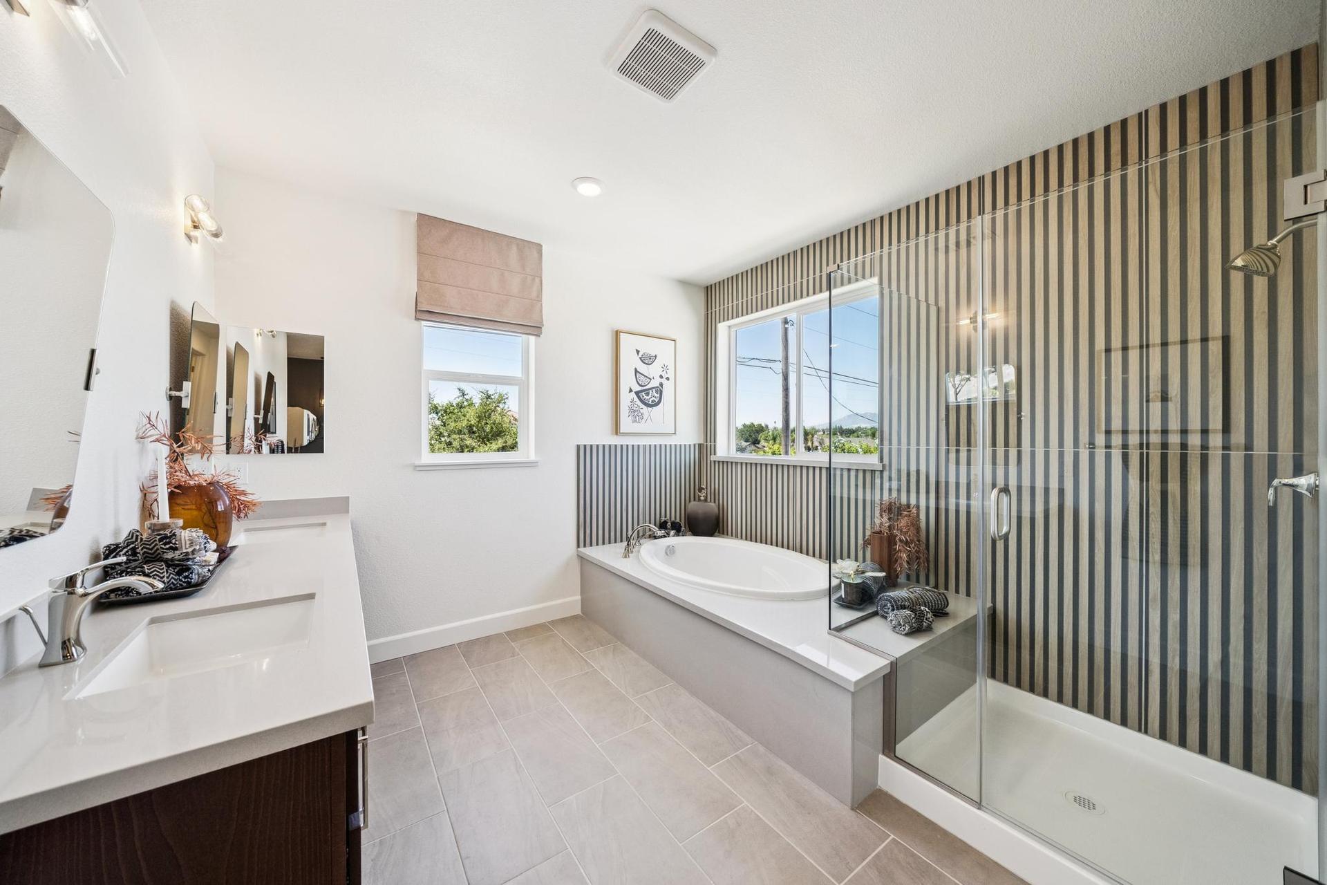 148-697-west-cliff-street.89433.phr.057.web