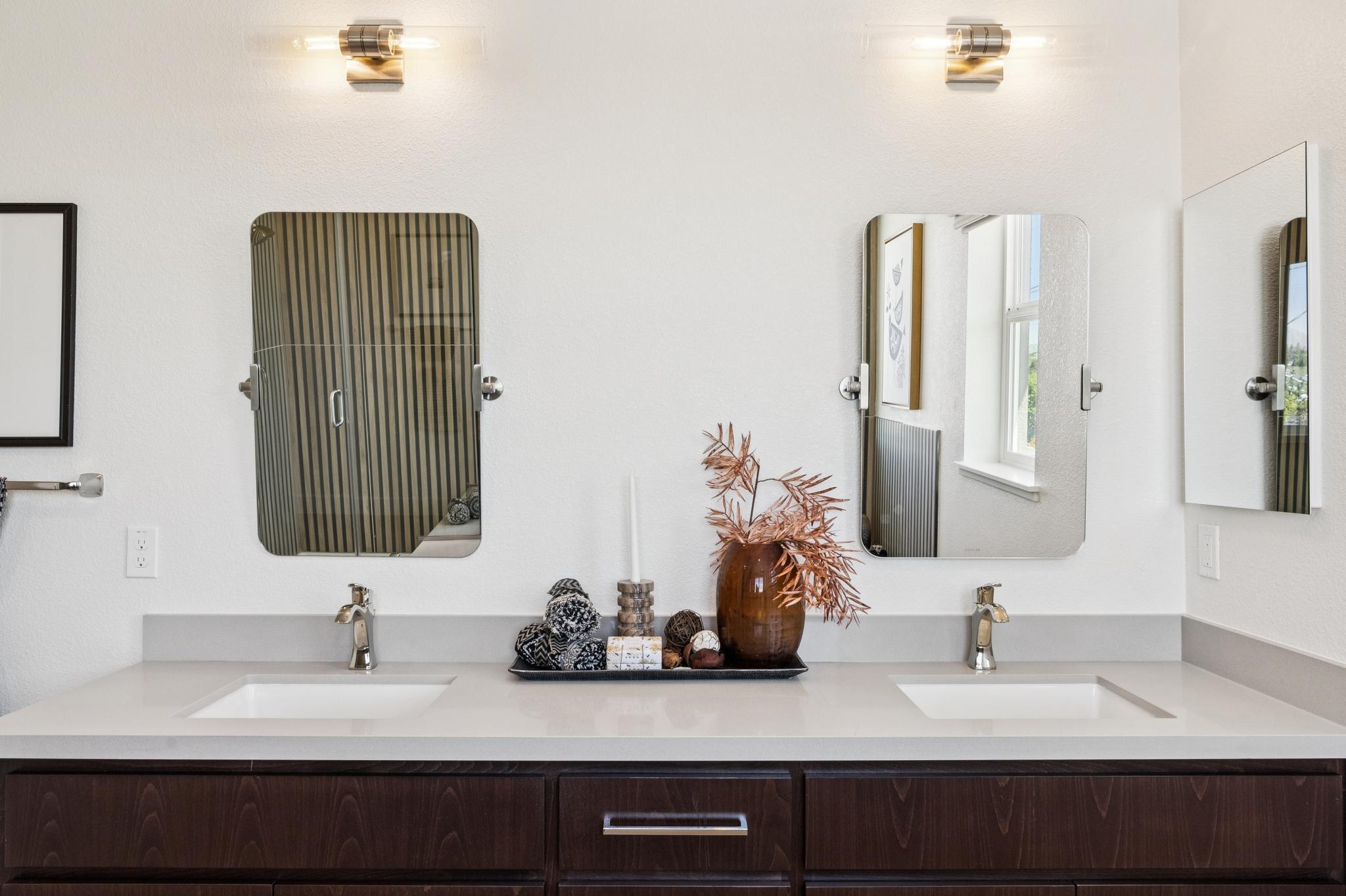 151-697-west-cliff-street.89433.phr.060.web