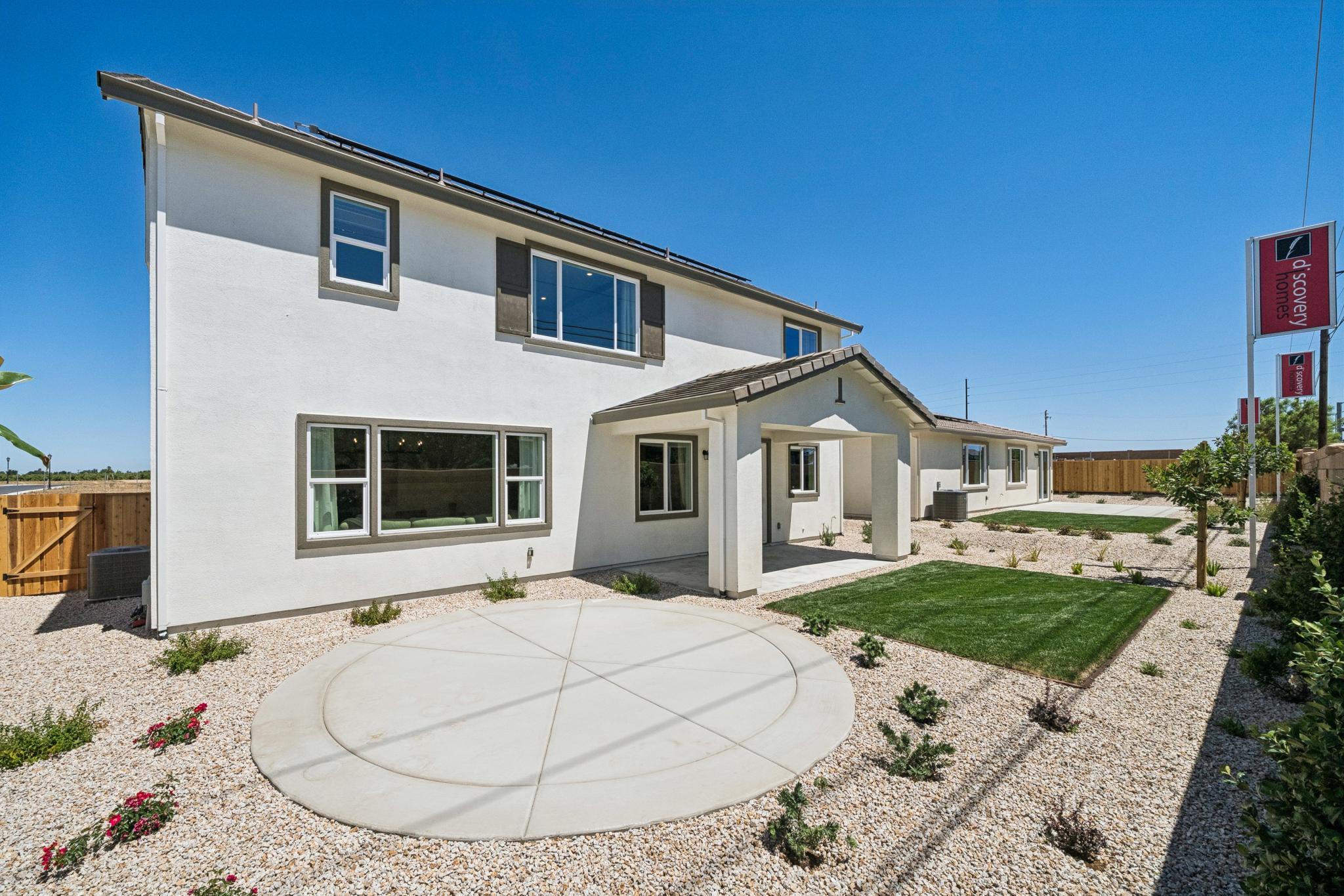 163-697-west-cliff-street.89433.phr.069.web