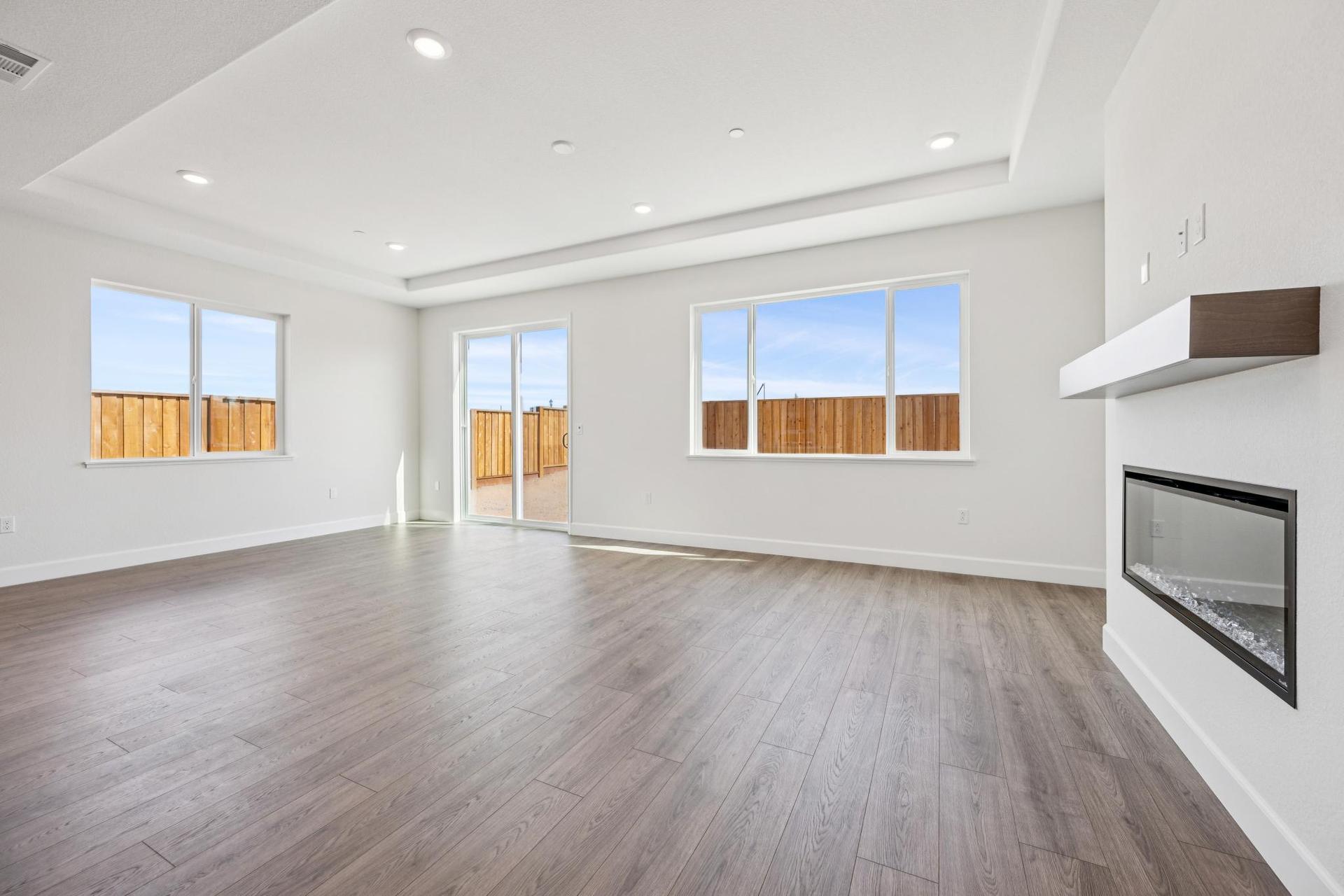 013-296-300-colfax-lane.94997.p2k.011