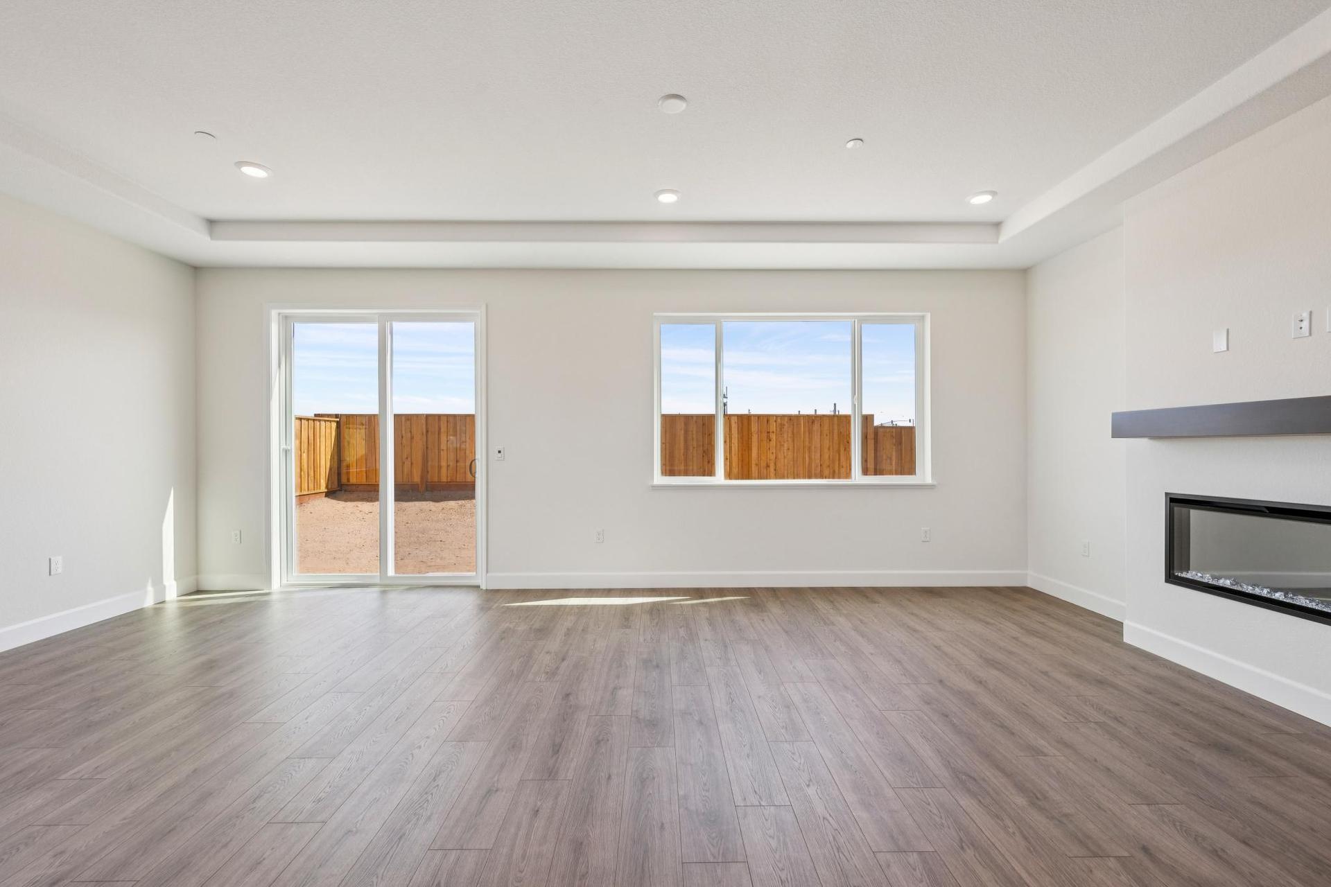 015-296-300-colfax-lane.94997.p2k.012