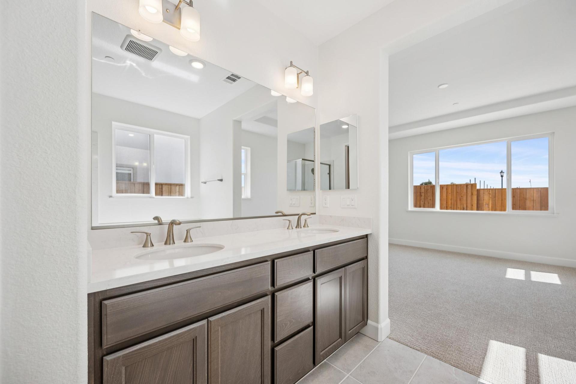 043-296-300-colfax-lane.94997.p2k.036