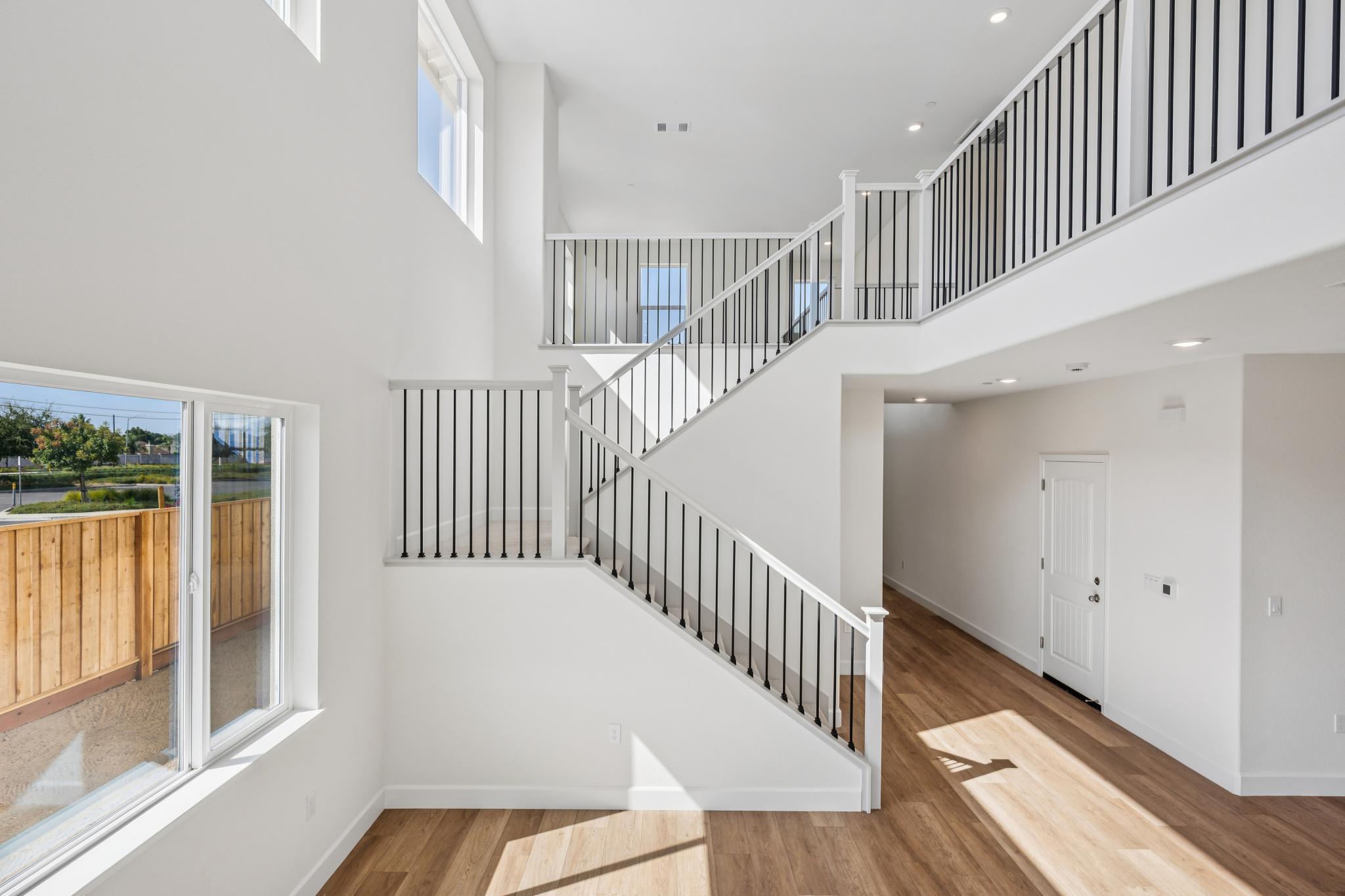132-296-300-colfax-lane.94997.p5k.055