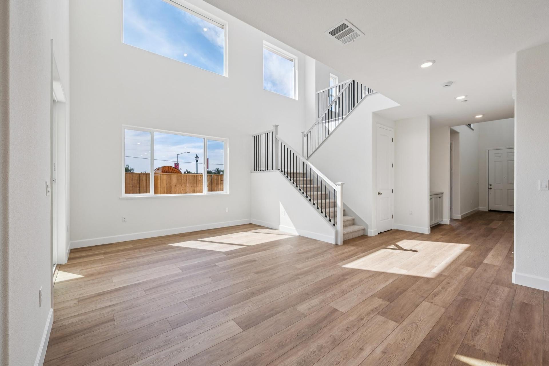 109-296-300-colfax-lane.94997.p5k.033
