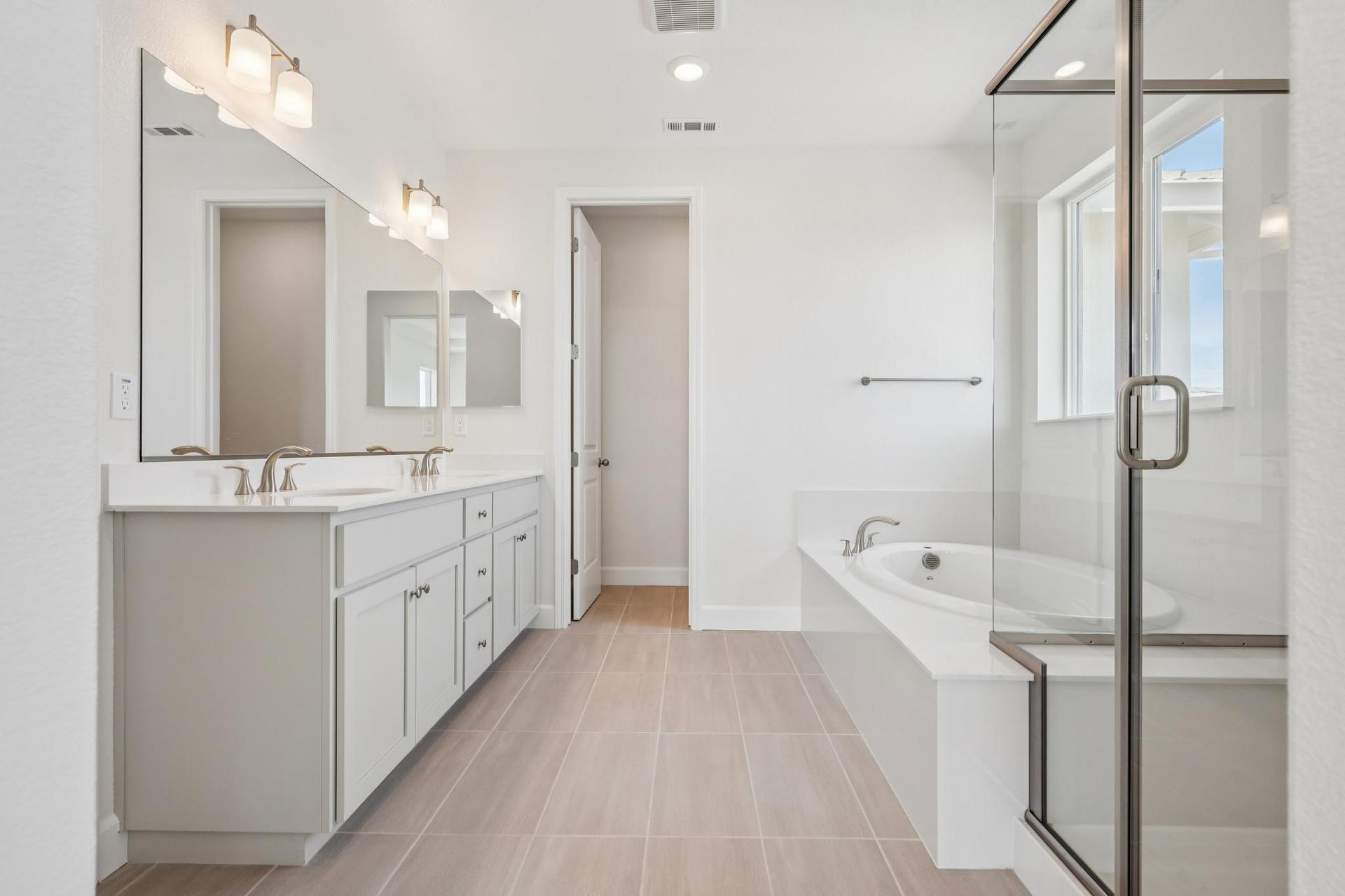 144-296-300-colfax-lane.94997.p5k.067
