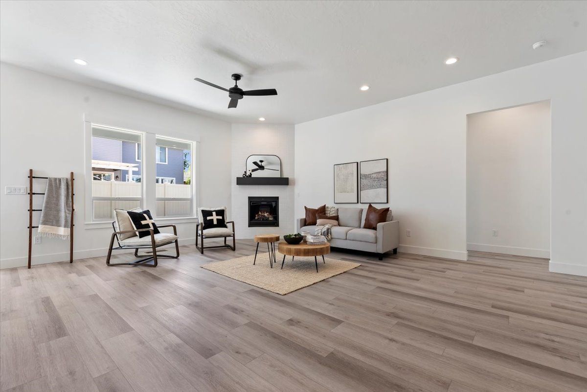 07-007_Living Room