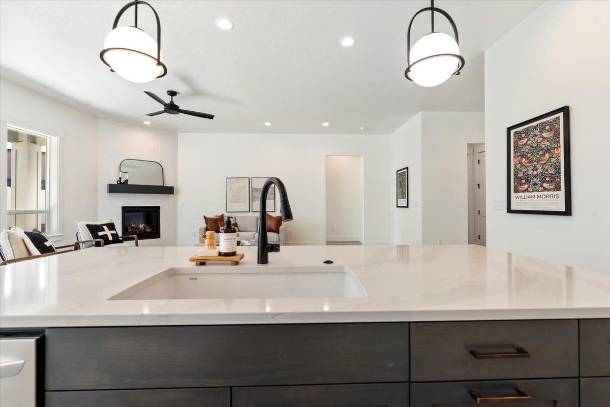 12-012_Kitchen