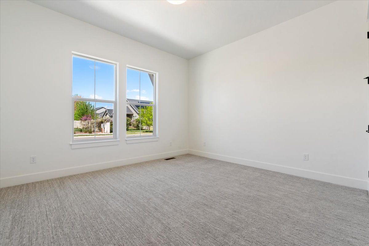 16-016_Bedroom