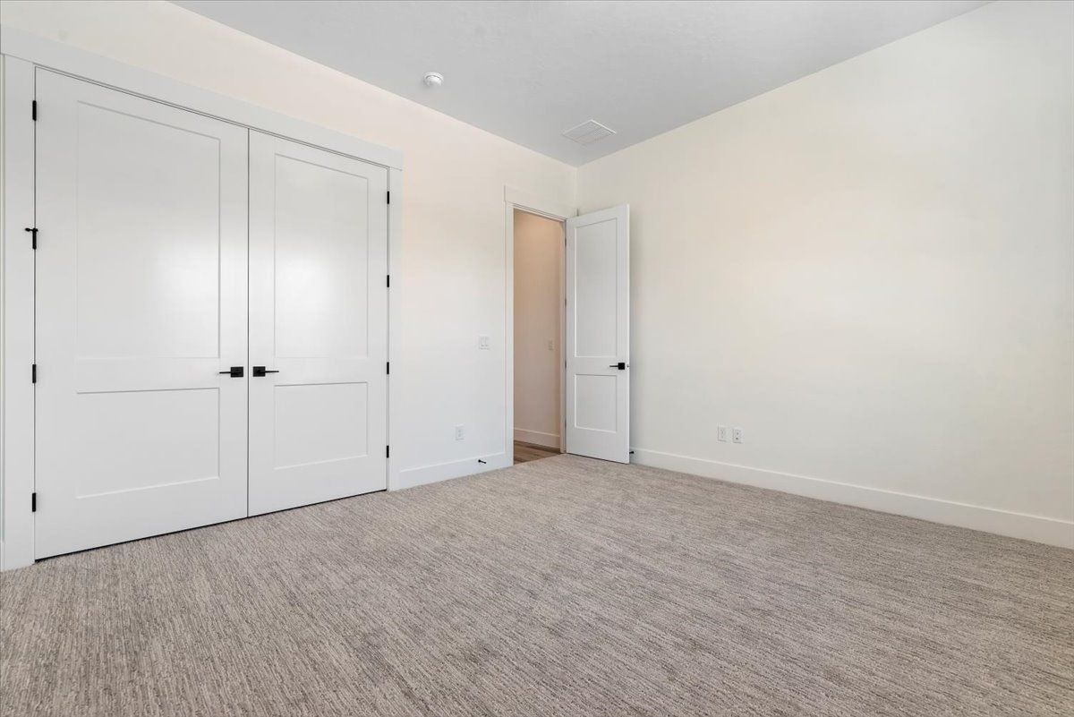 17-017_Bedroom