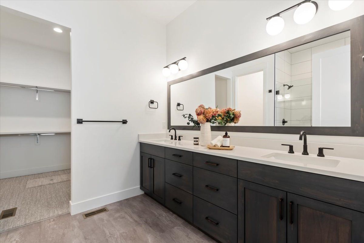 19-019_Bathroom