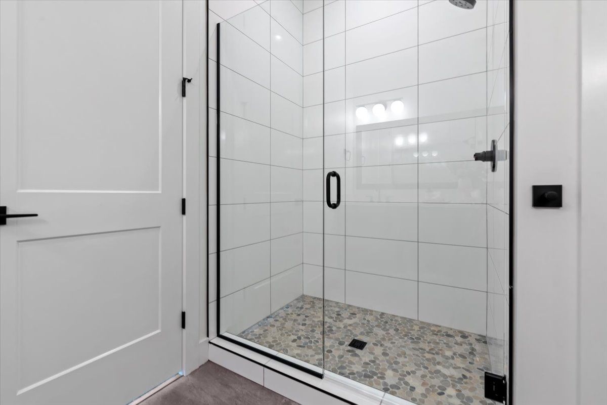 20-020_Bathroom