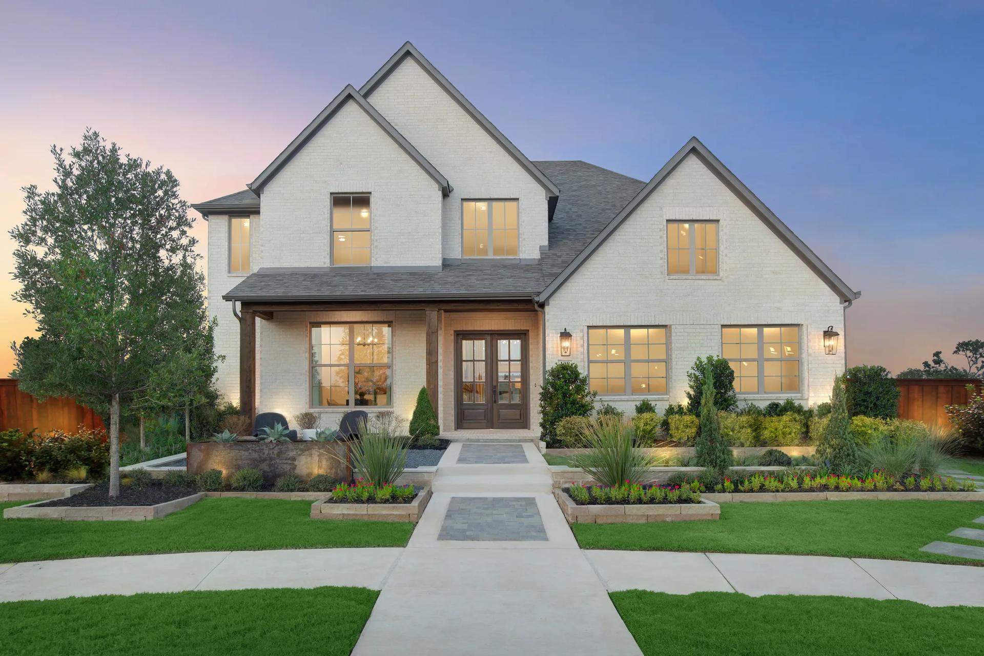 casa en Trinity Falls 60 por Drees Custom Homes