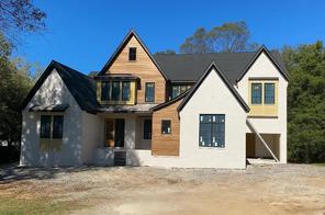 6804 Fleetwood Drive (DRESDEN)