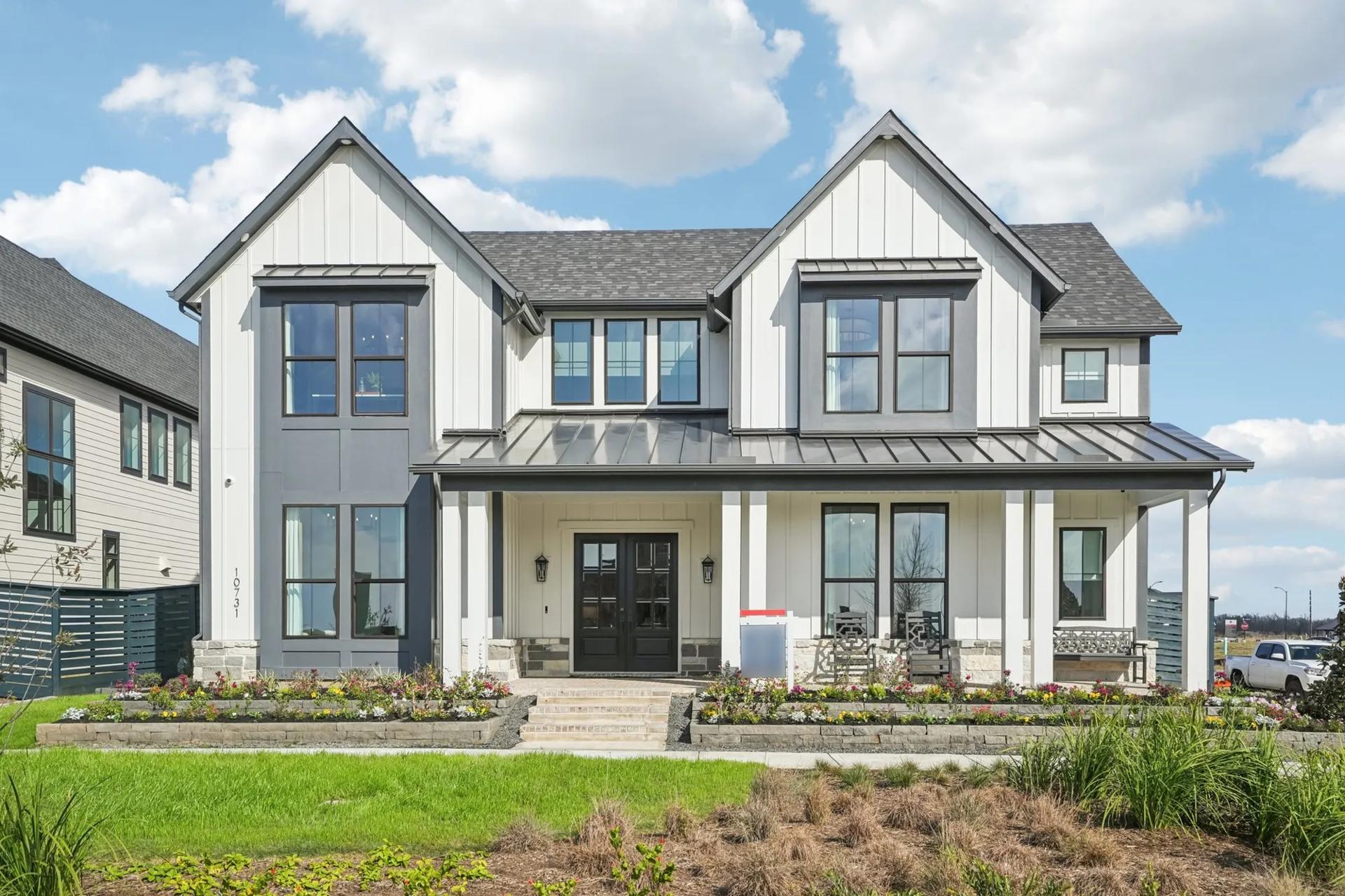 casa en Austin Point Showcase por Drees Custom Homes