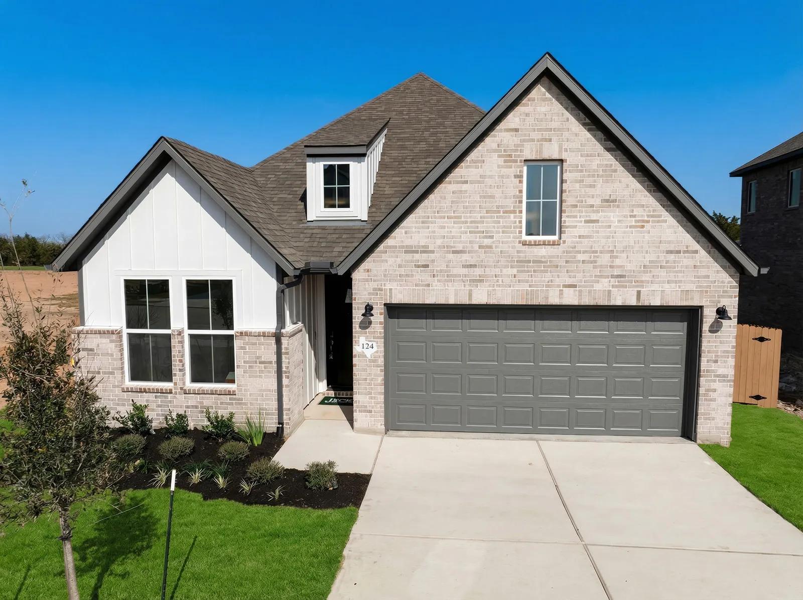 124 Silverbell Lane (BRAESWOOD)