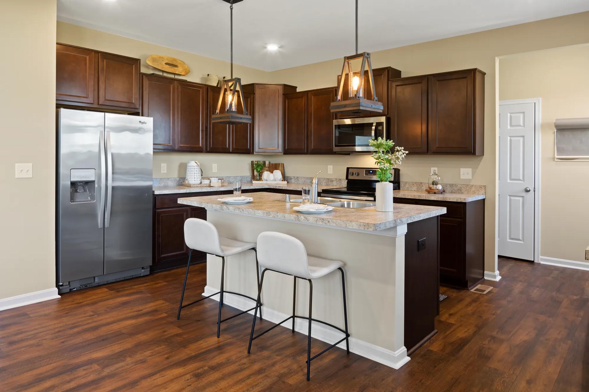 casa en Lakeview Pines por Drees Homes