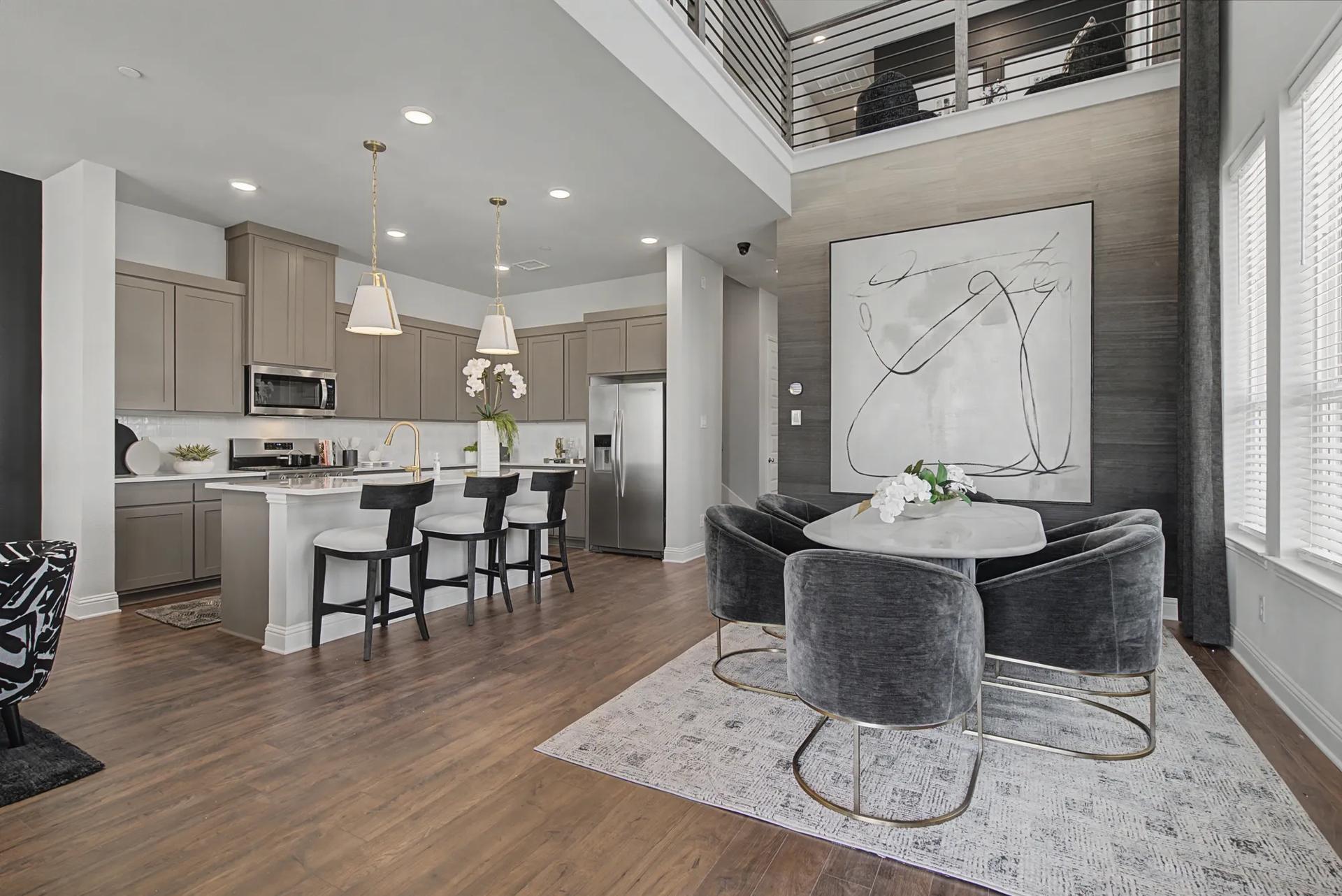 casa en Mosaic Townhomes por Drees Custom Homes