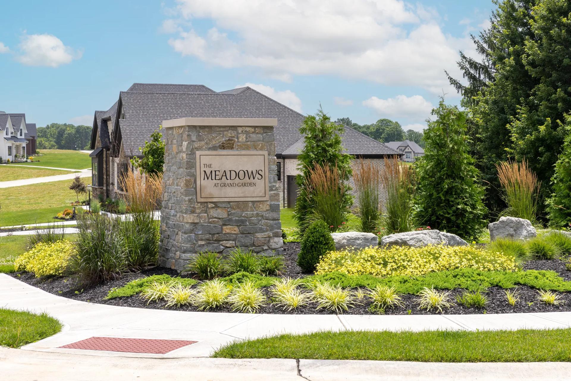 casa en Meadows at Grand Garden por Drees Homes