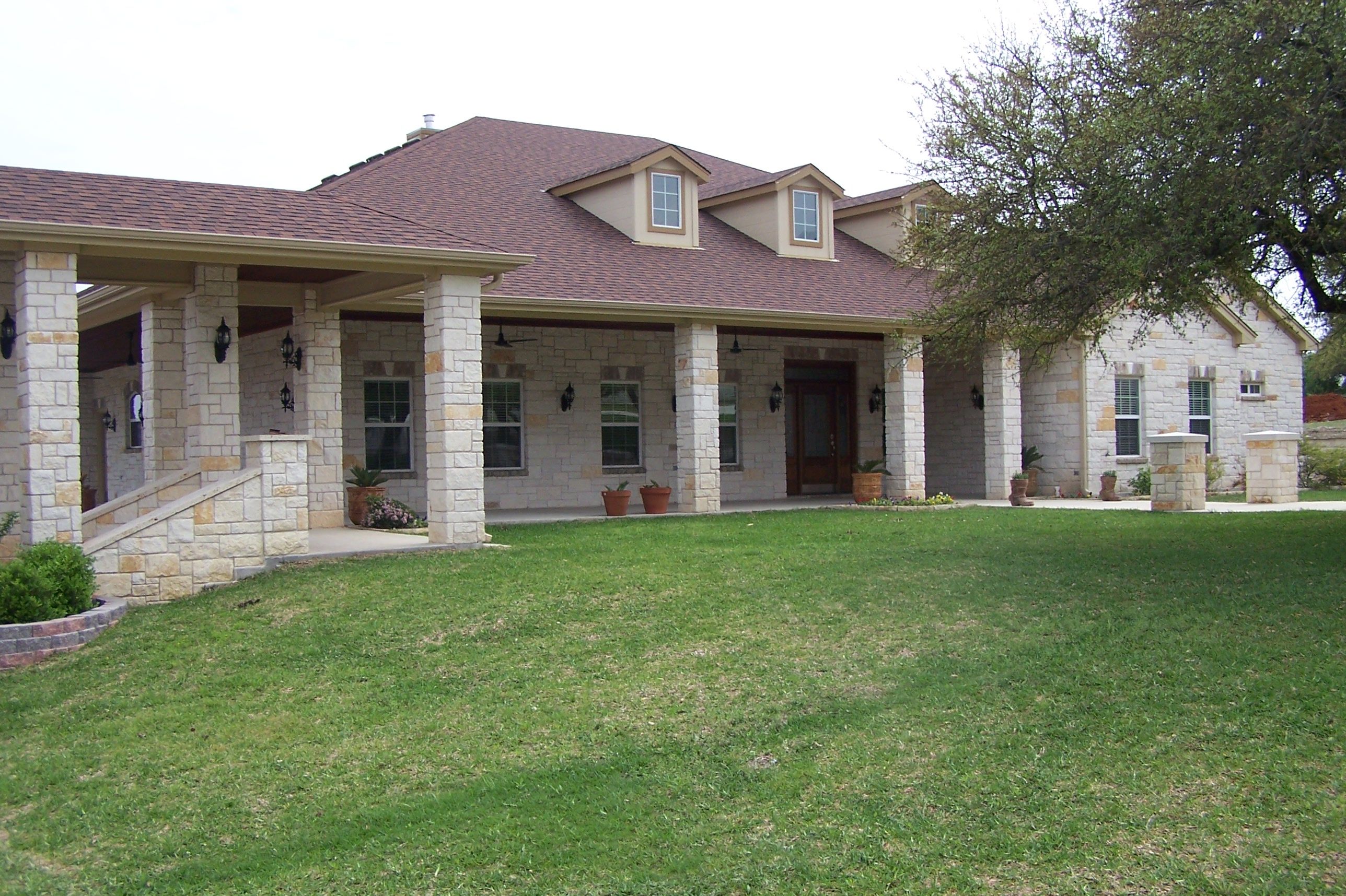 casa en Duran Homes por Duran Homes